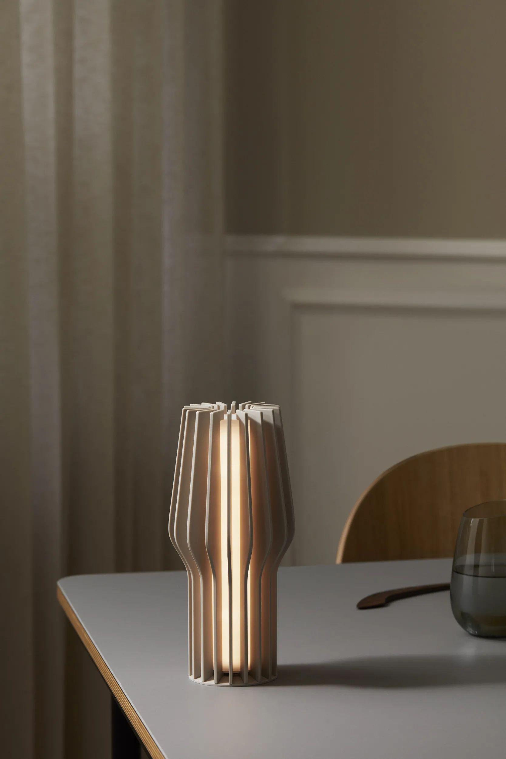 Eva Solo Bordlamper Radiant LED Lampe i Pearl Beige, 2