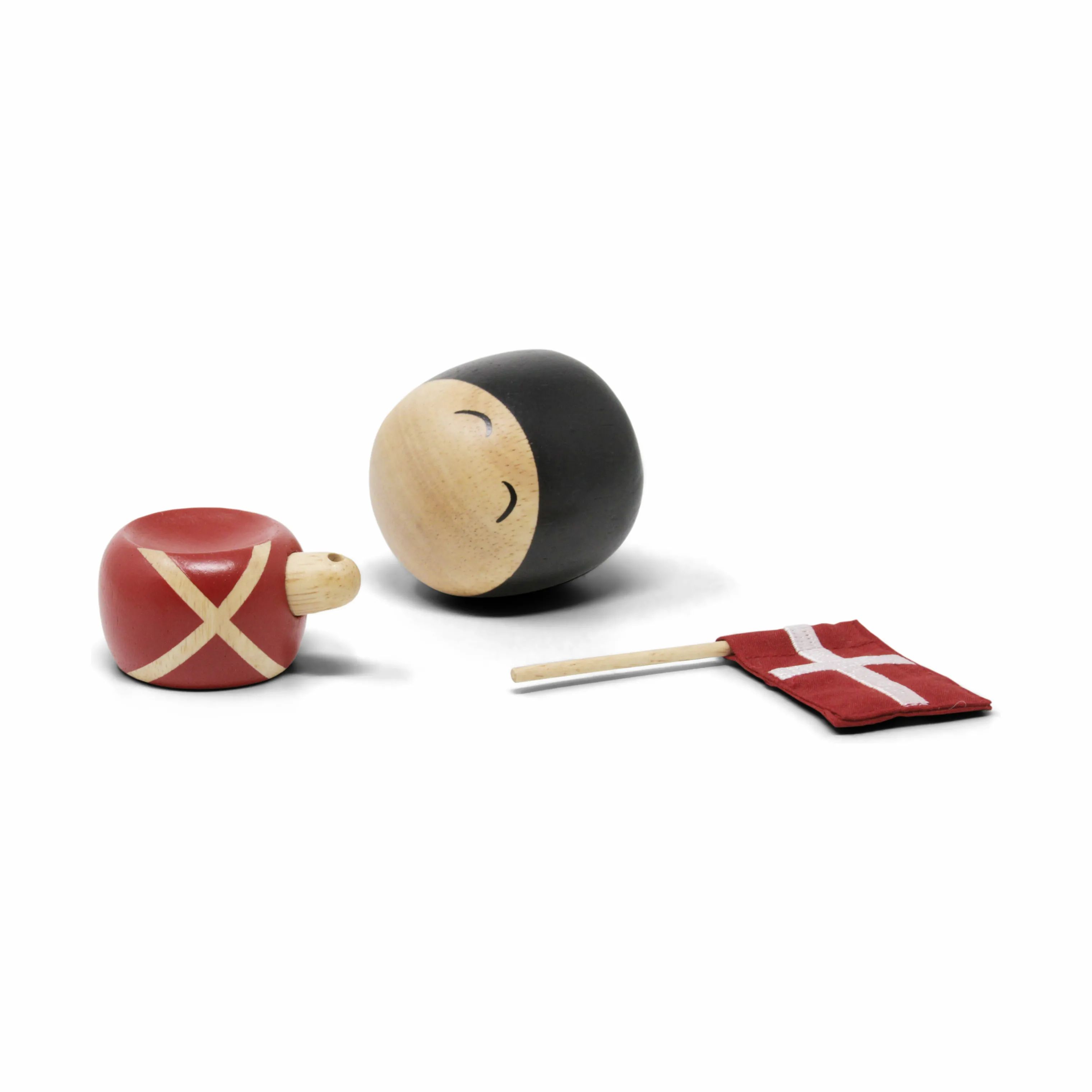 FableWood Øvrige figurer Garder med flag - Henrik i 9 cm, 4