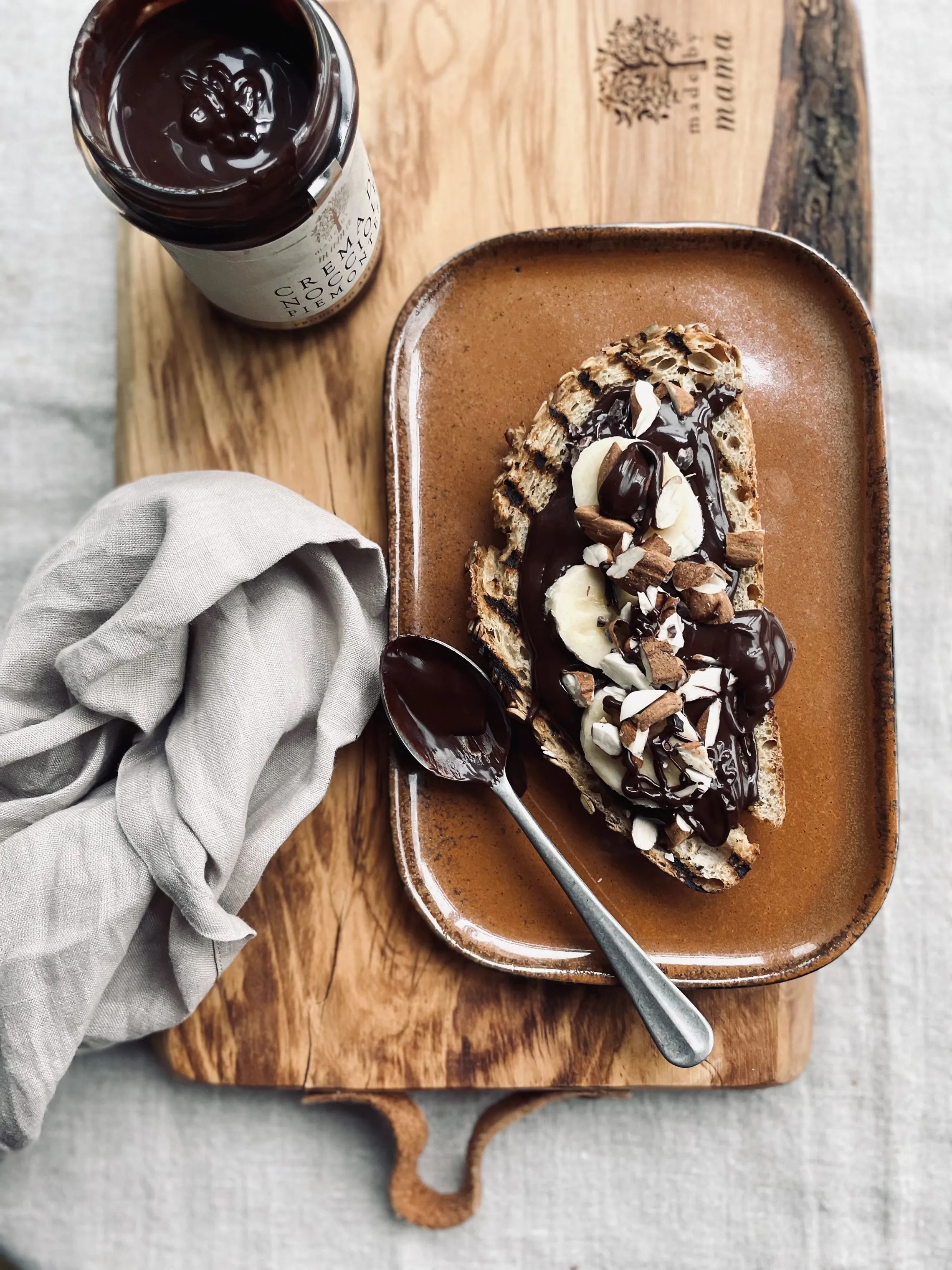 Made by Mama Øvrige delikatesser Smørepålæg m. hasselnød og chokolade i Brun, 3