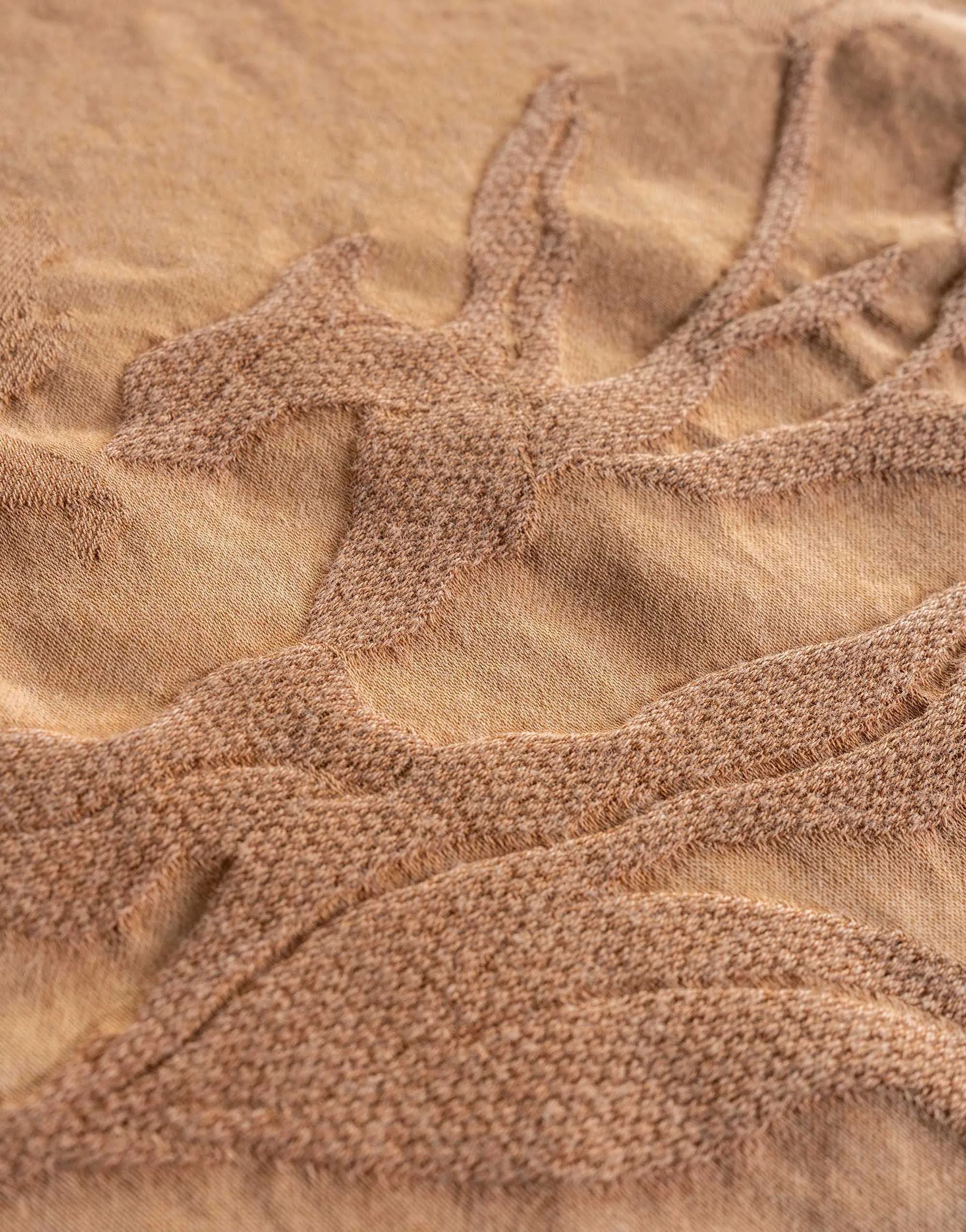 Essenza Sengetæpper Claudine Sengetæppe i Golden sand, B265 x L270 cm, 2