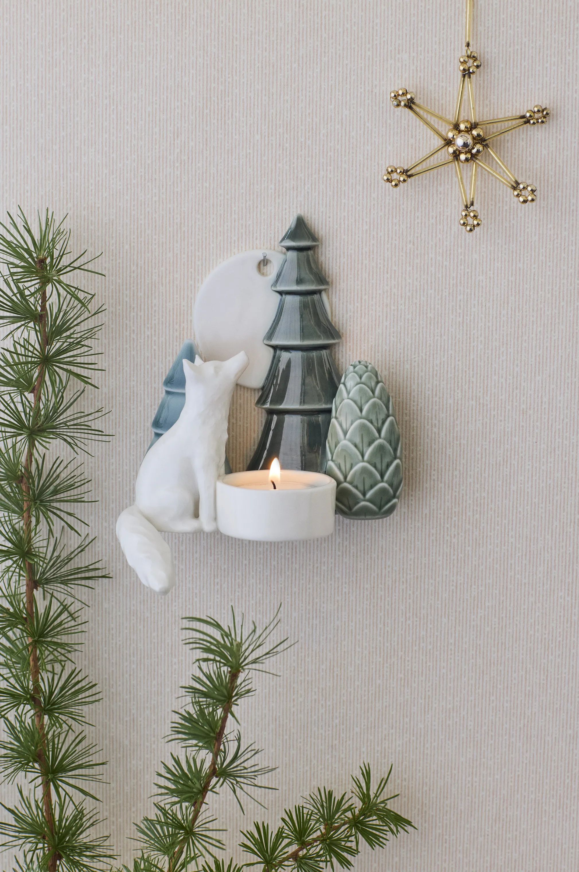 Dottir Fyrfadsstage Winter Stories Fox Wall Votive Væghængt Lysestage i White/green, 2