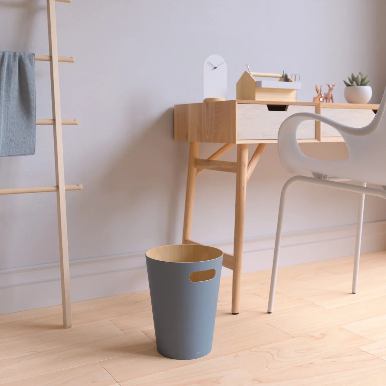 Umbra Spande uden pedal Woodrow Papirkurv i blå, 3