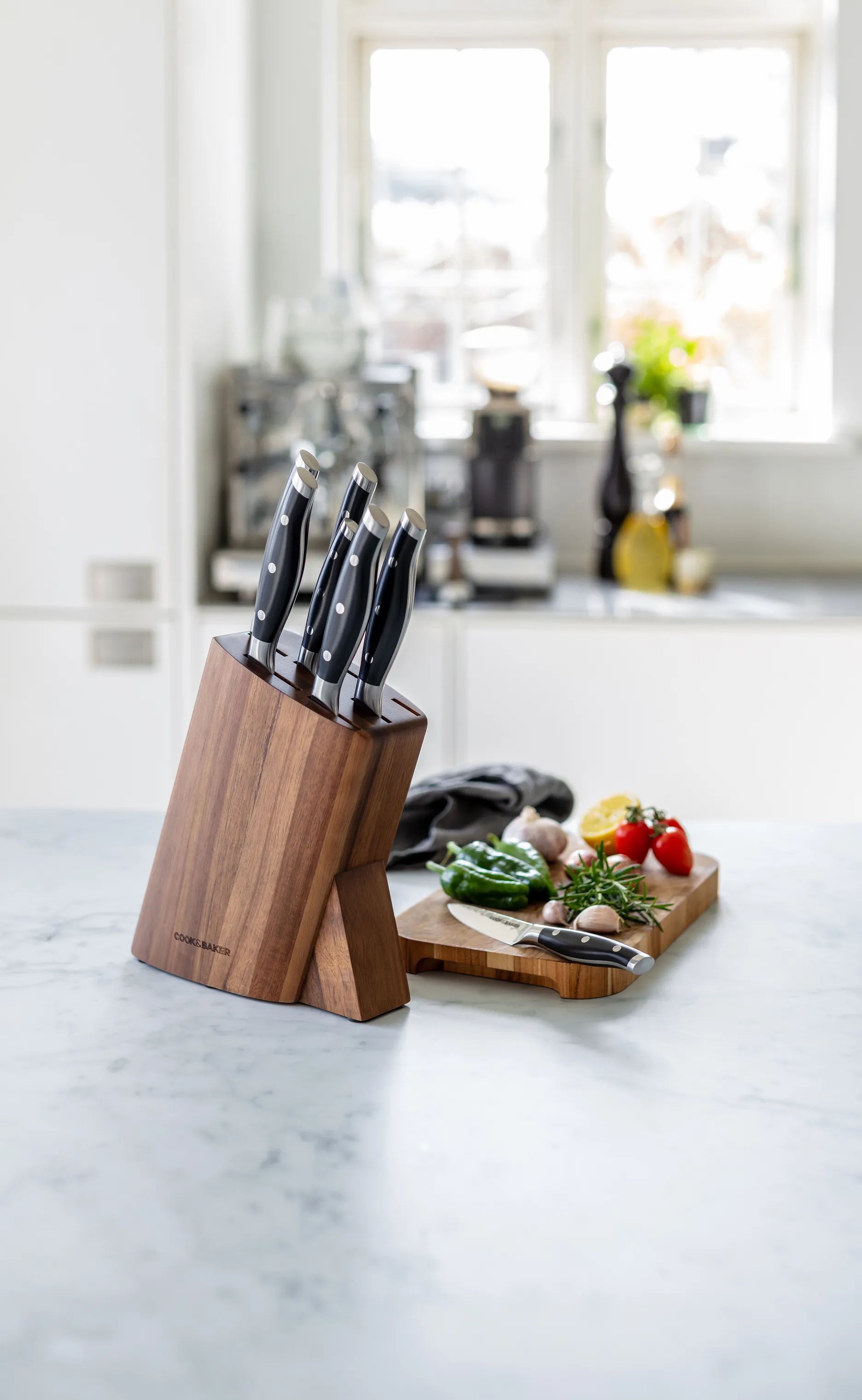Cook & Baker Knivblokke med knive Knivblok med 7 knive i brun, 2