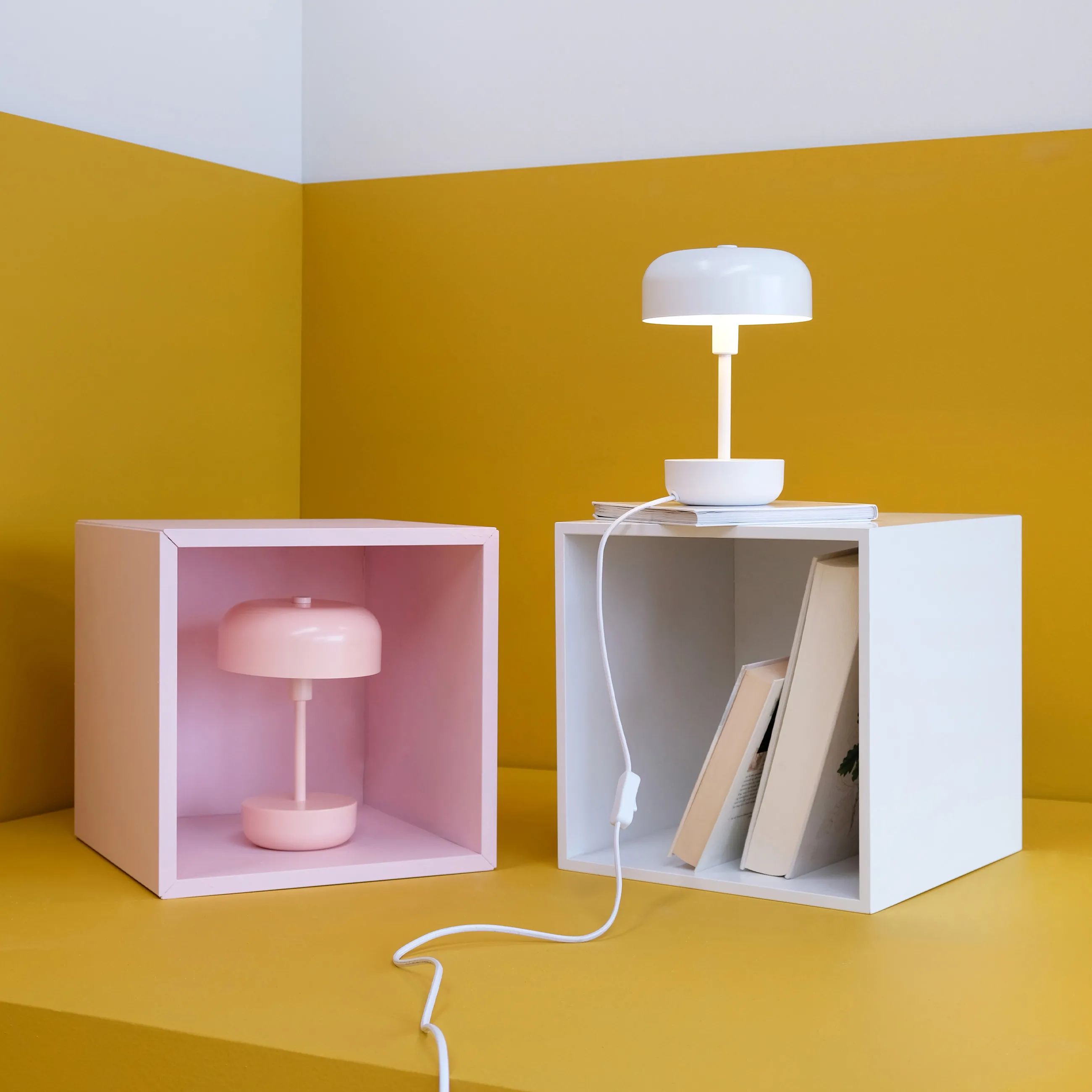 Dyberg Larsen Bordlamper Haipot Genopladelig Bordlampe i Lyserød, 3