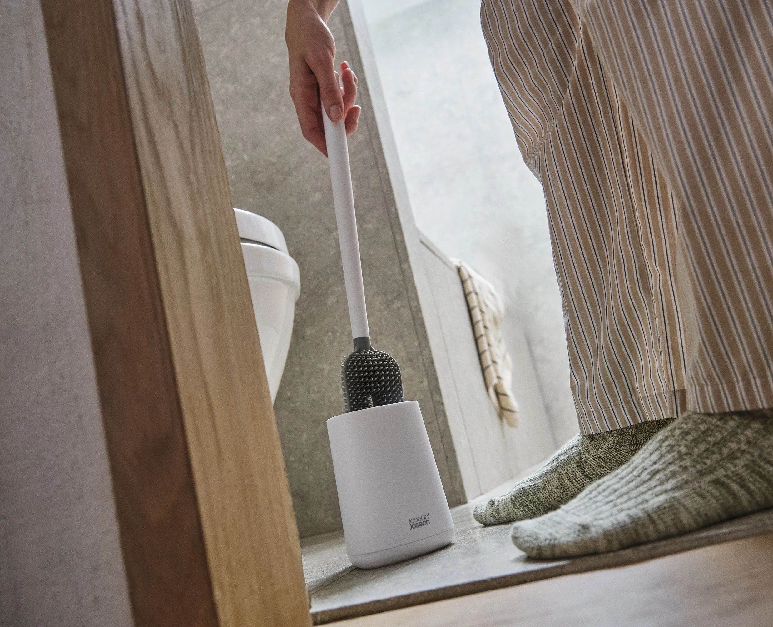 Joseph Joseph Toiletbørster Flex 360 Lite Toiletbørste i White, 5