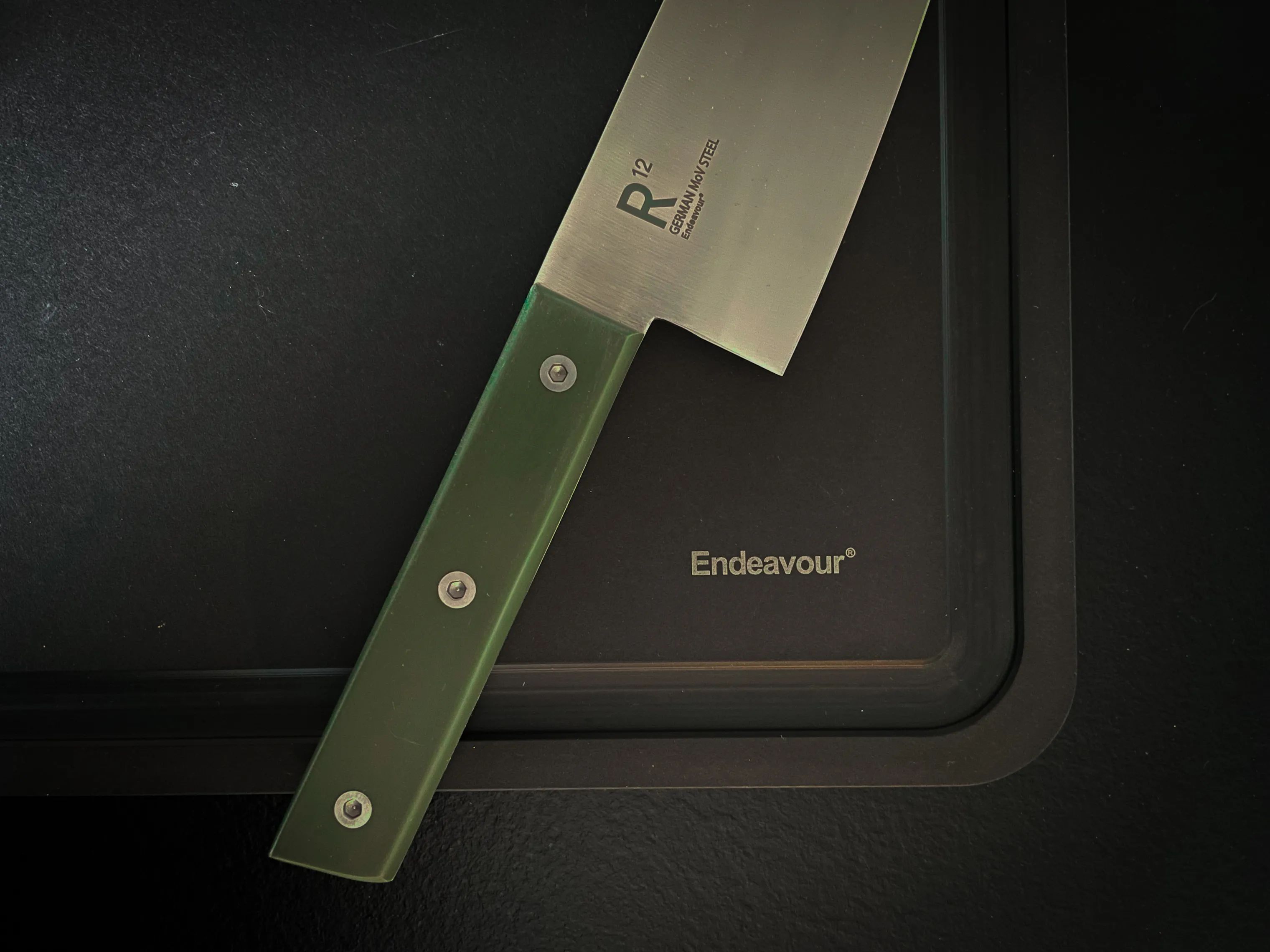 Endeavour Kokkeknive Resolution R12 Big Chopper Kniv i Grøn, 2