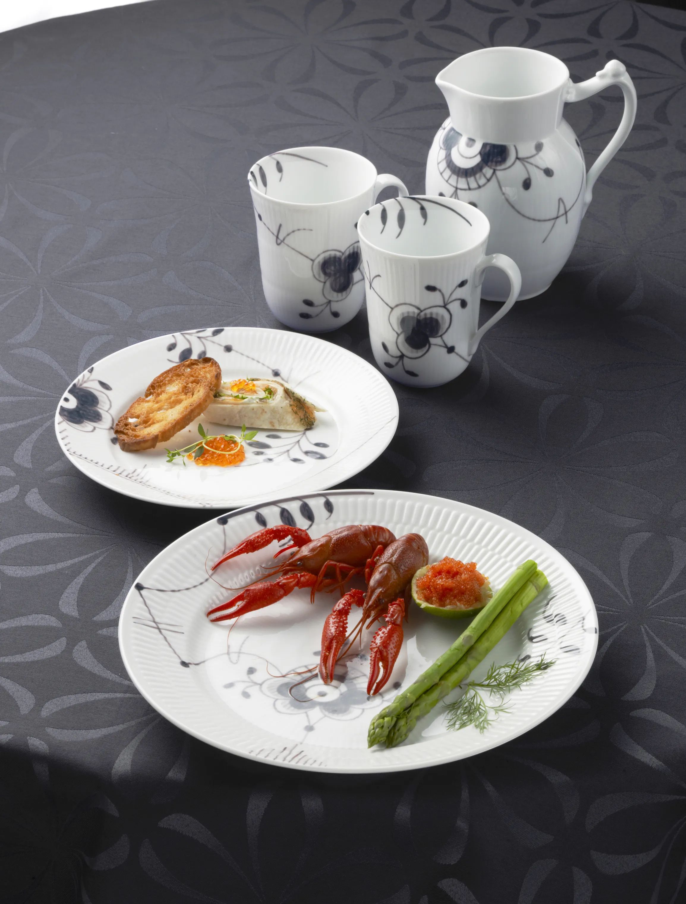 Royal Copenhagen Frokosttallerkener Sort Mega Riflet Frokosttallerken #2 i Frokosttallerken Motiv #2  x Ø22 cm, 3