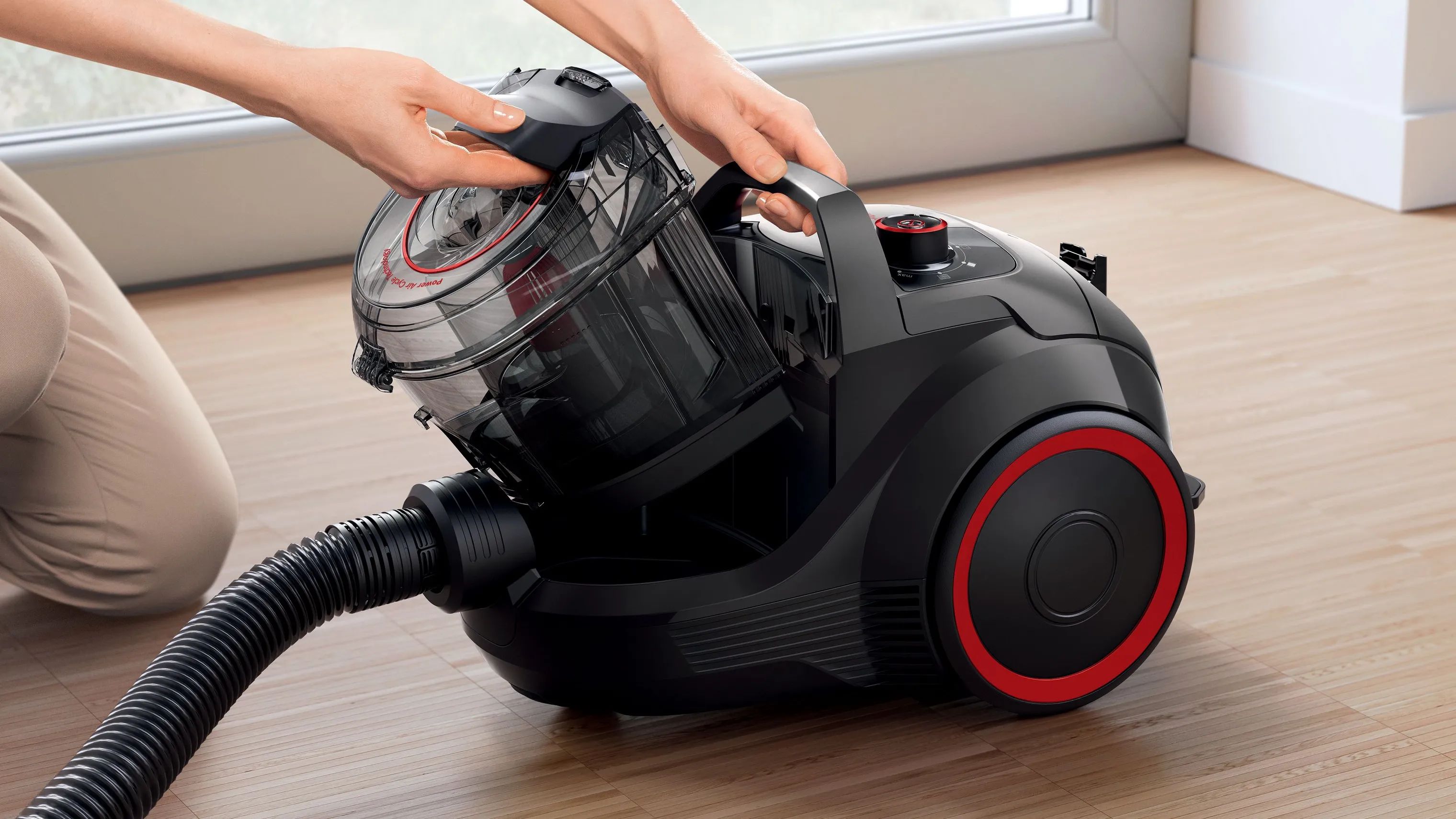 Bosch Støvsugere Poseløs støvsuger BGC21POW1 Serie 4 i Sort, 4