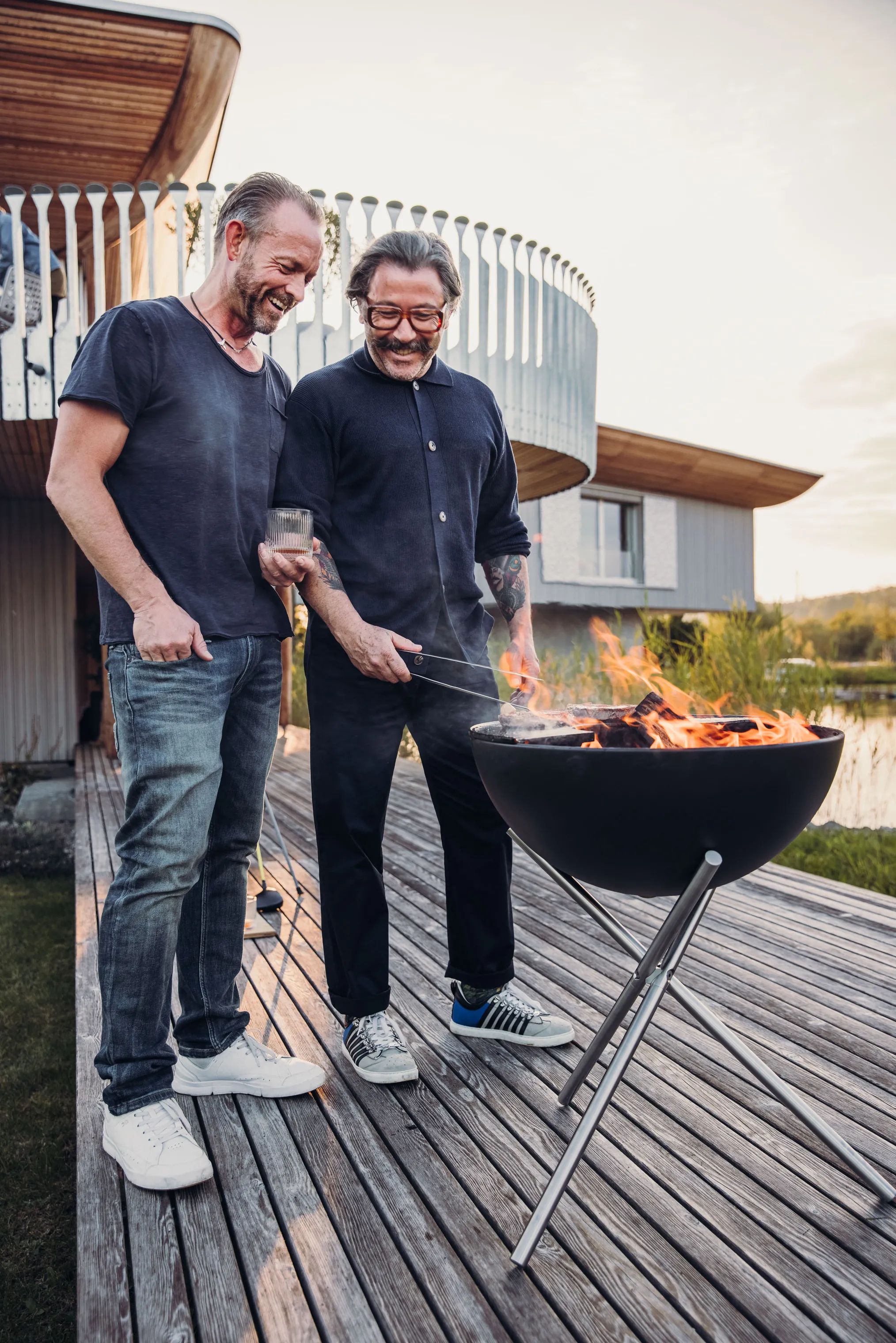 höfats Bålsteder Bowl Stativ i Stål, 2