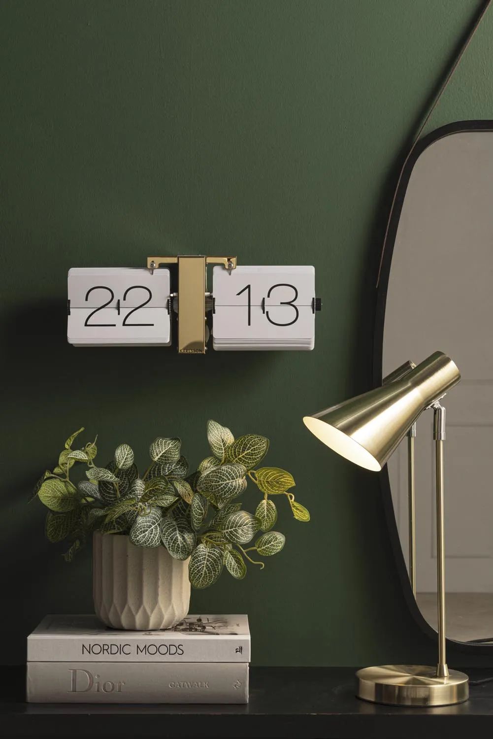 Karlsson Bordure Flip Clock No Case Flip No Case Bordur i Hvid, 2