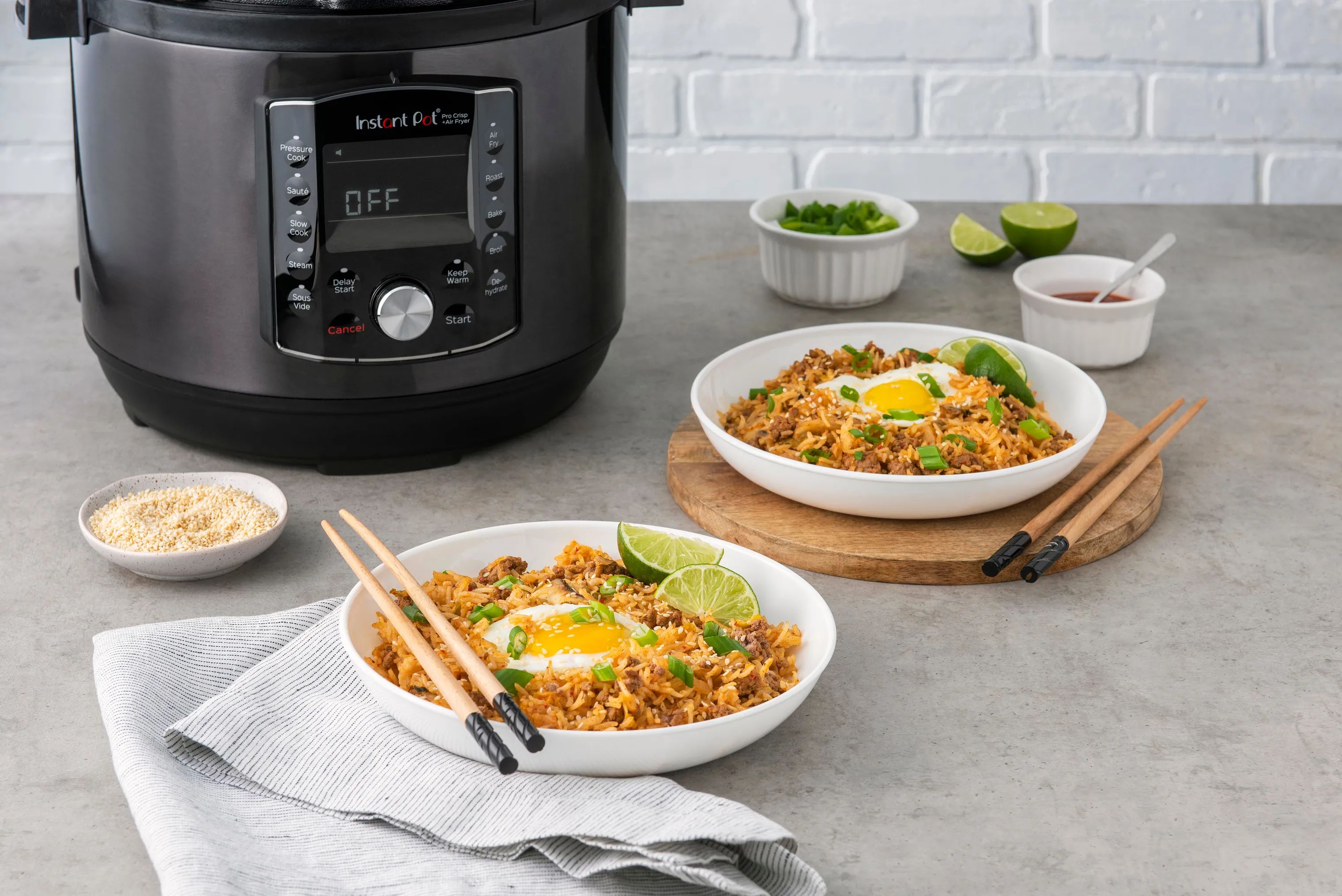 Instant Slowcookere og multicookere Pro Crisp 8 Multicooker og airfryer 11 i 1 i Black, 2