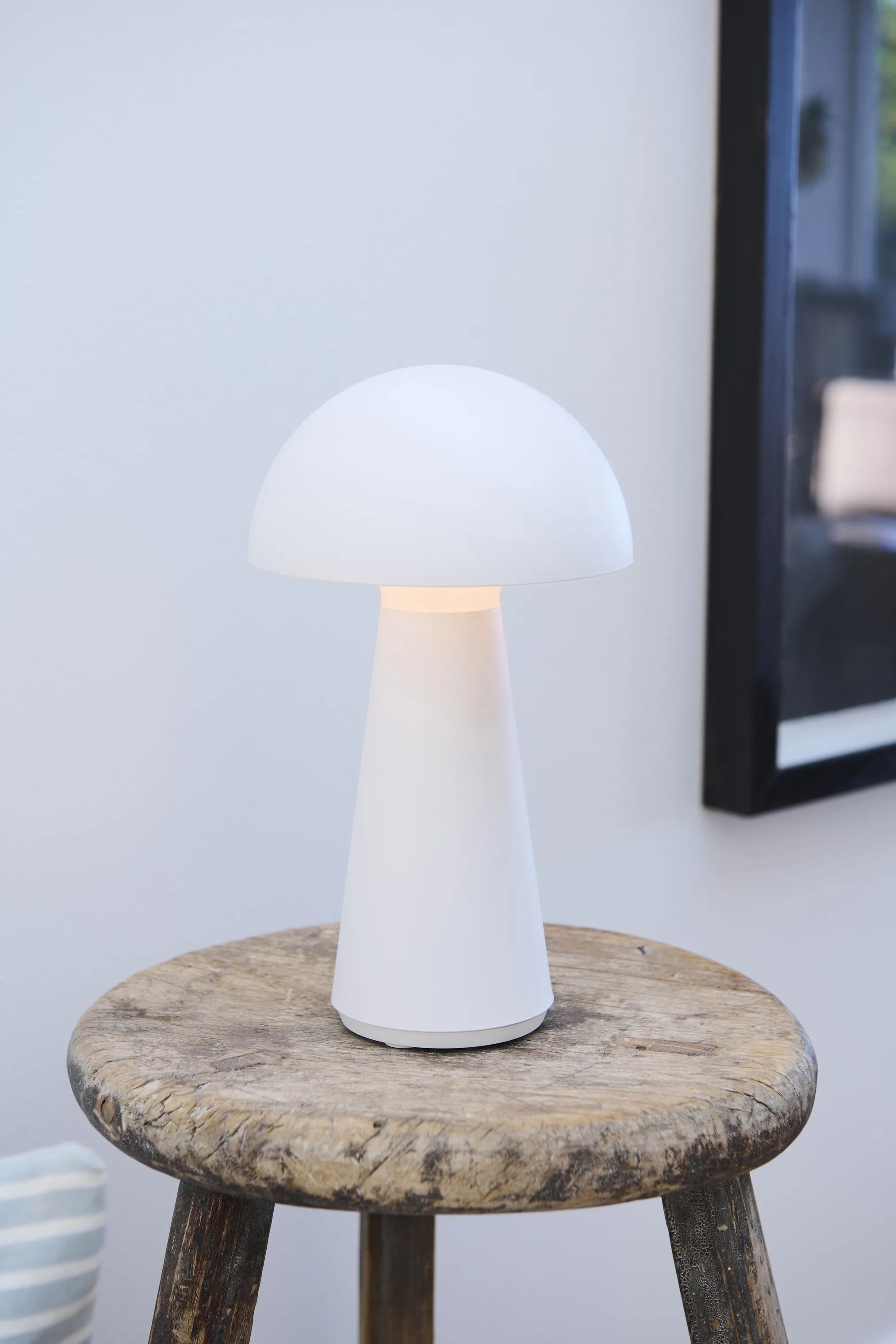 Sirius Bordlamper Sam Genopladelig Bordlampe i Hvid, 3