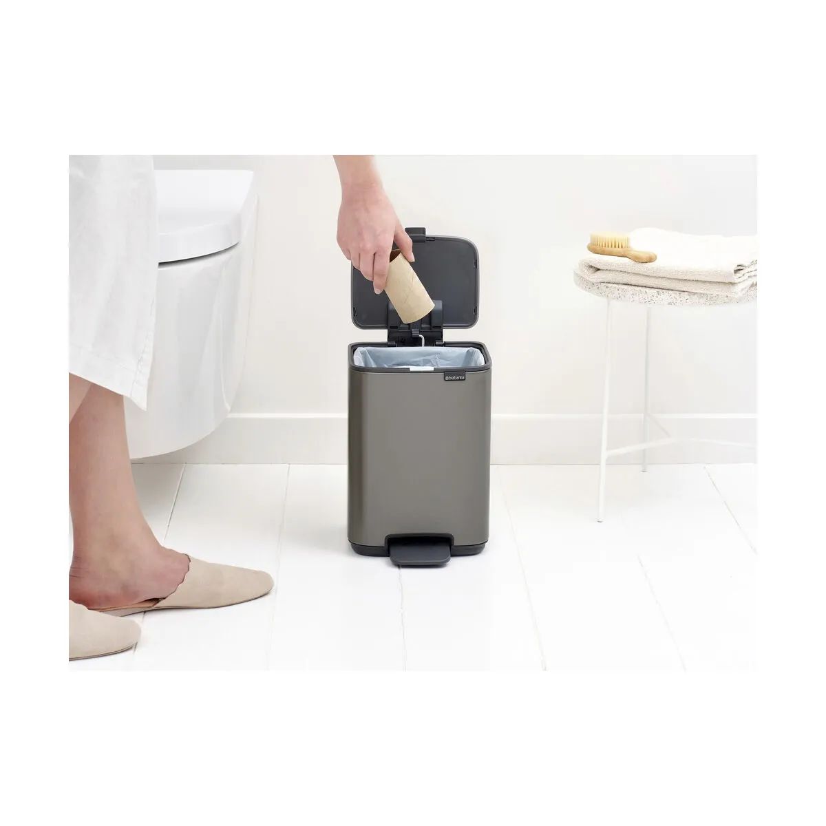 Brabantia Pedalspande Bo Pedalspand i Platinum, 4 L, 5