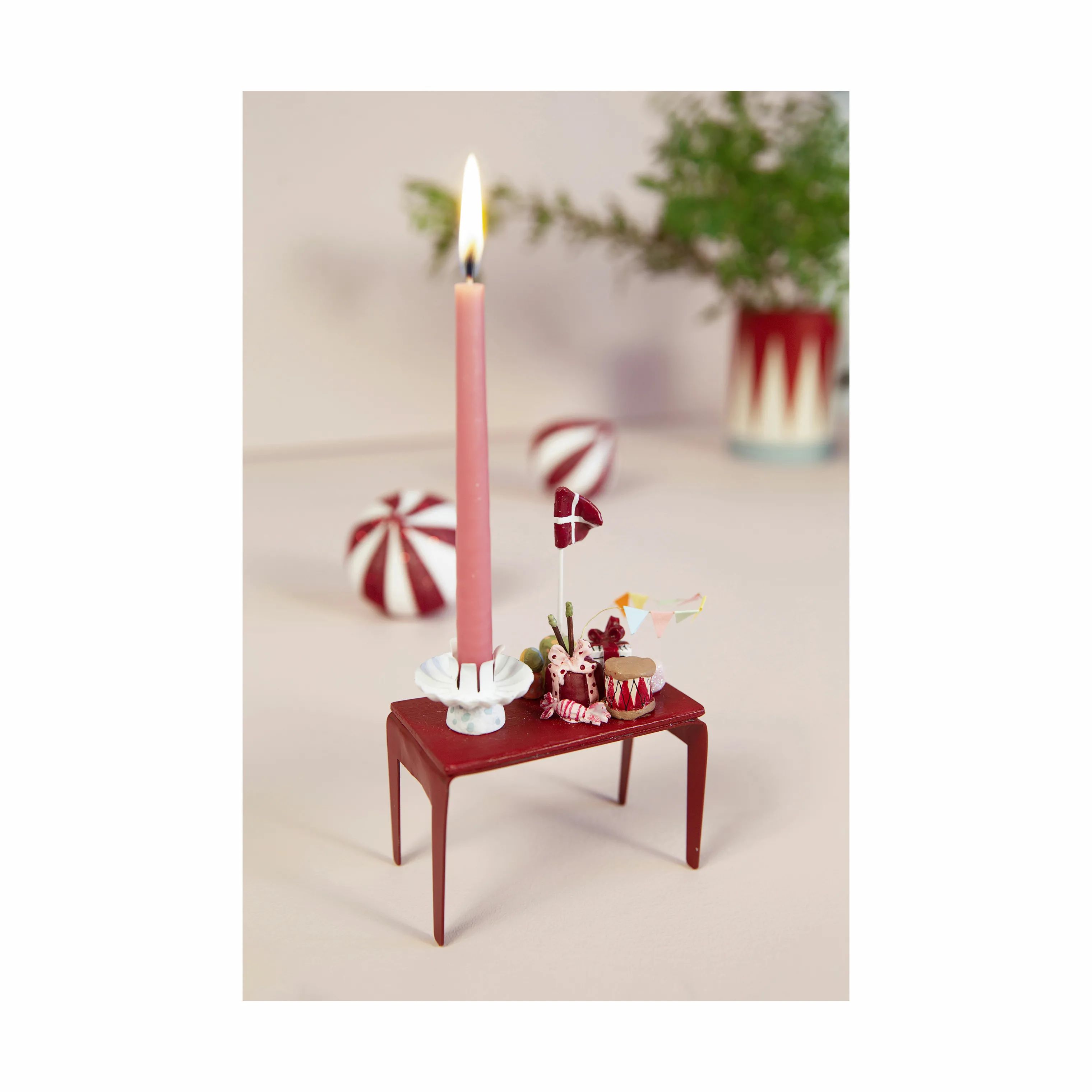 Medusa Copenhagen Jule- og adventsstager Fødselsdagsbord Lysestage i Rød, 13 cm, 3