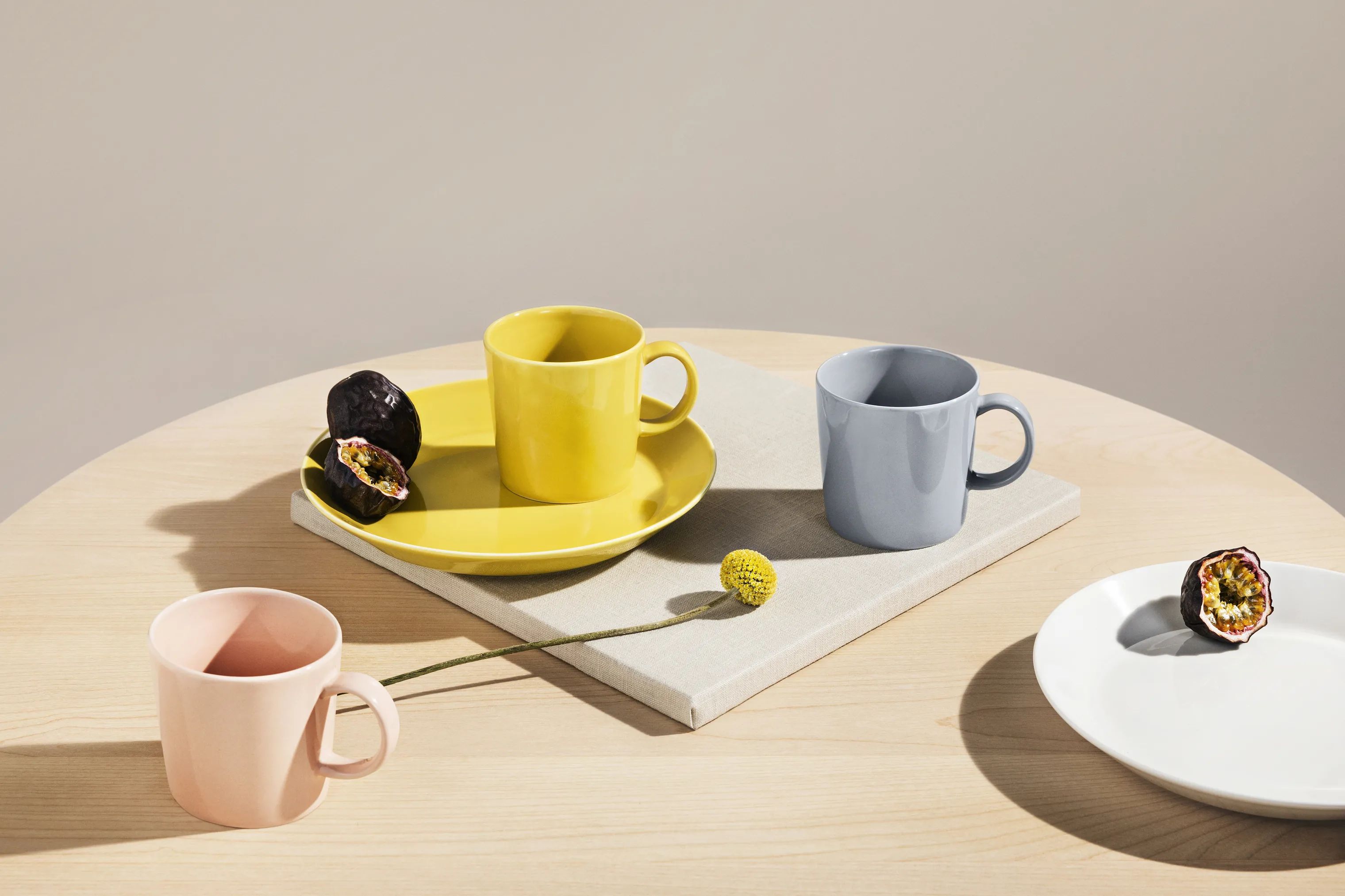 Iittala Krus og kopper med hank Teema Krus i Honey, 30 cl, 3