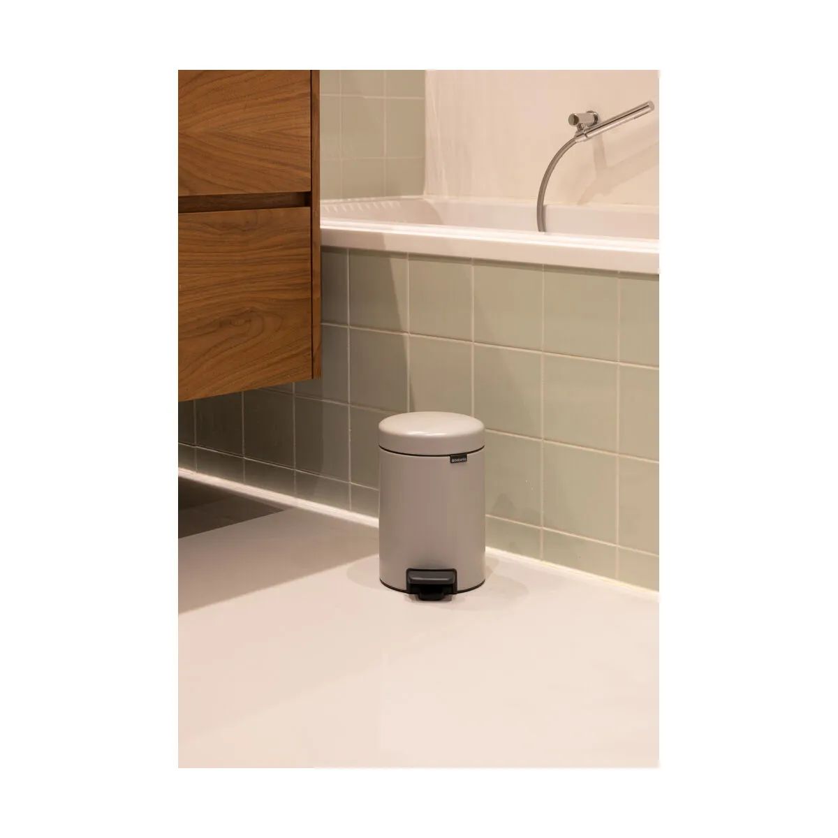 Brabantia Toiletspande NewIcon Pedalspand i Soft Grey, 3 L, 3