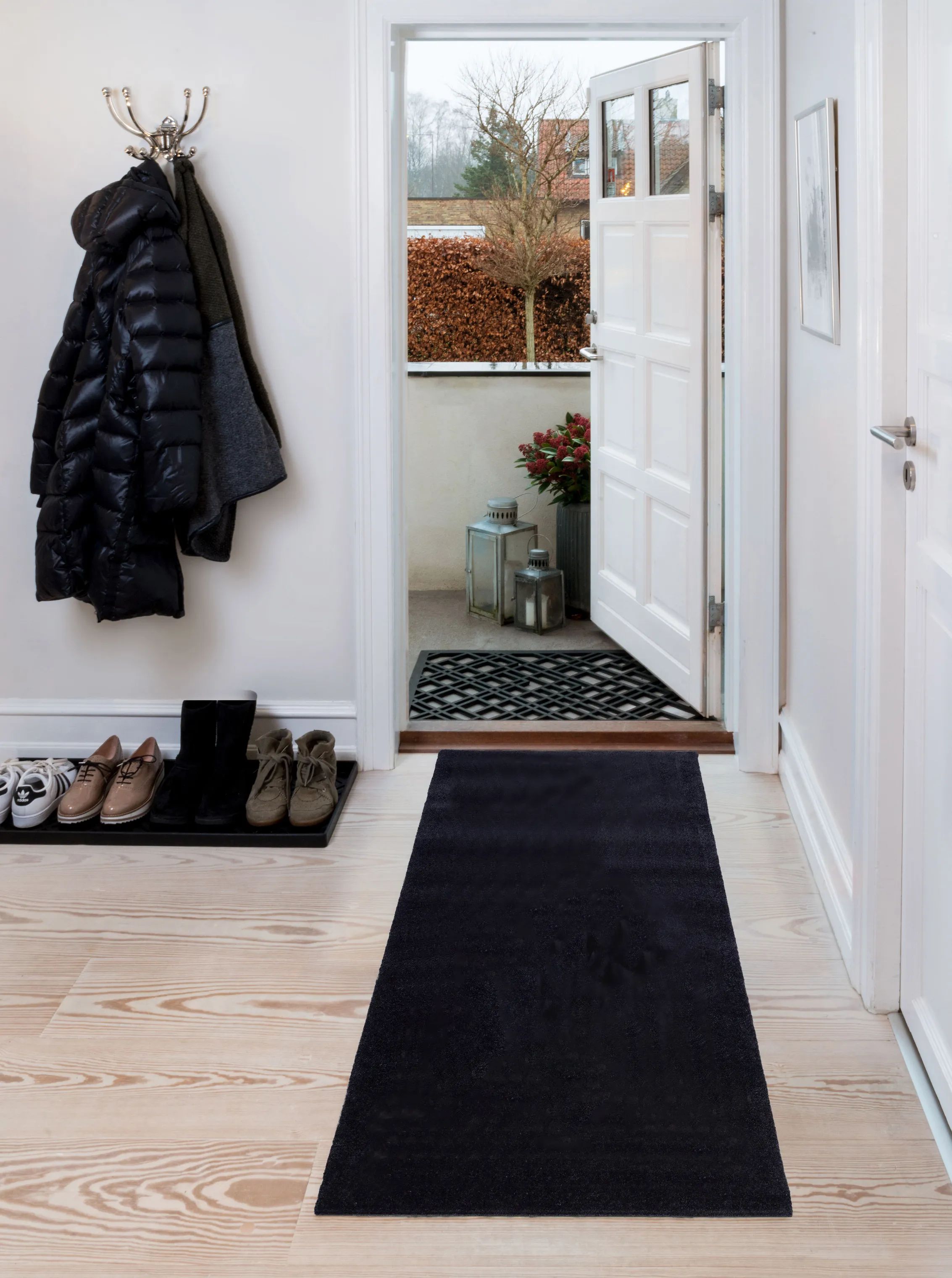 Tica Copenhagen Dørmåtter Uni Color Gulvmåtte i Sort, B67 x L150 cm, 4