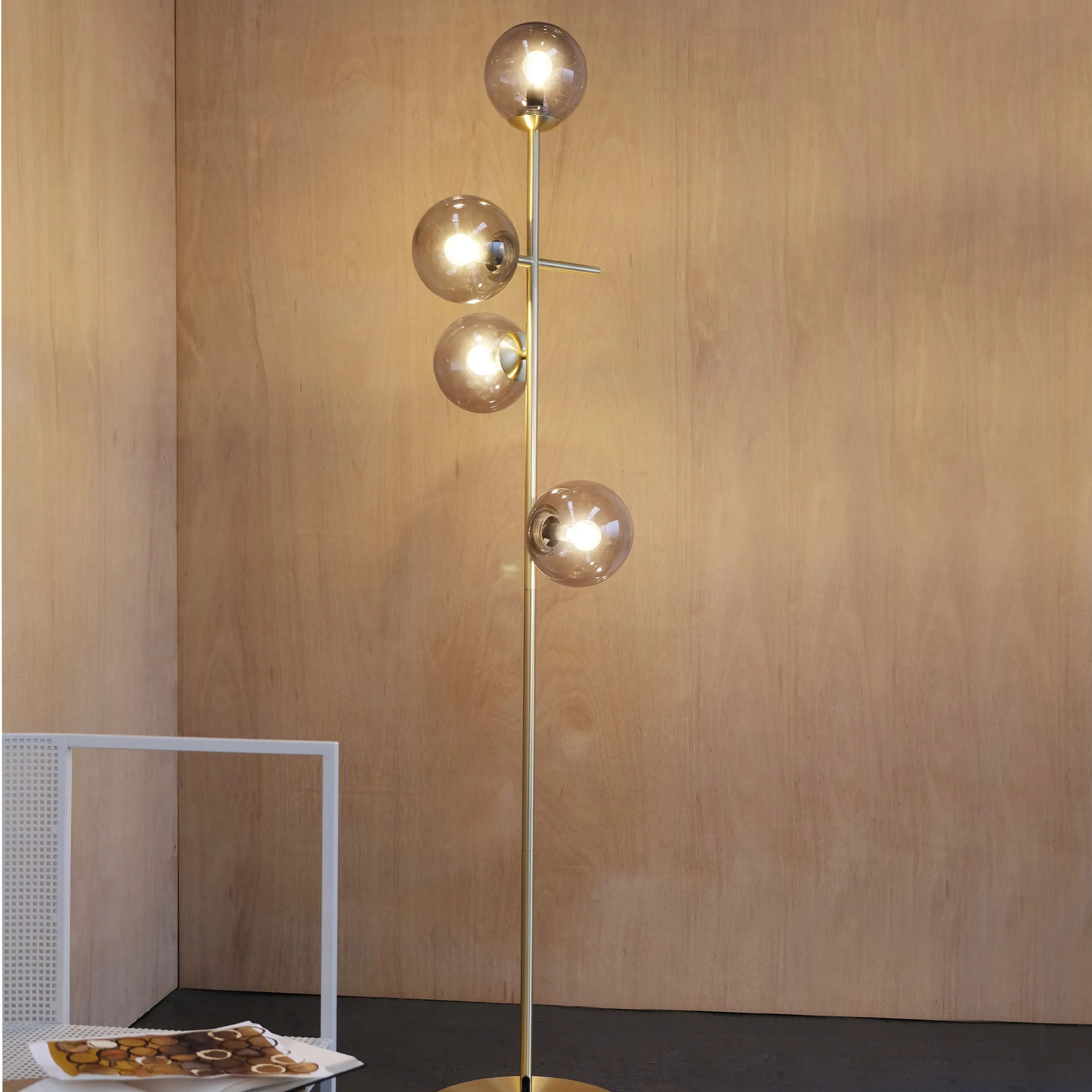 Dyberg Larsen Gulvlamper Como Gulvlampe i messing, 2