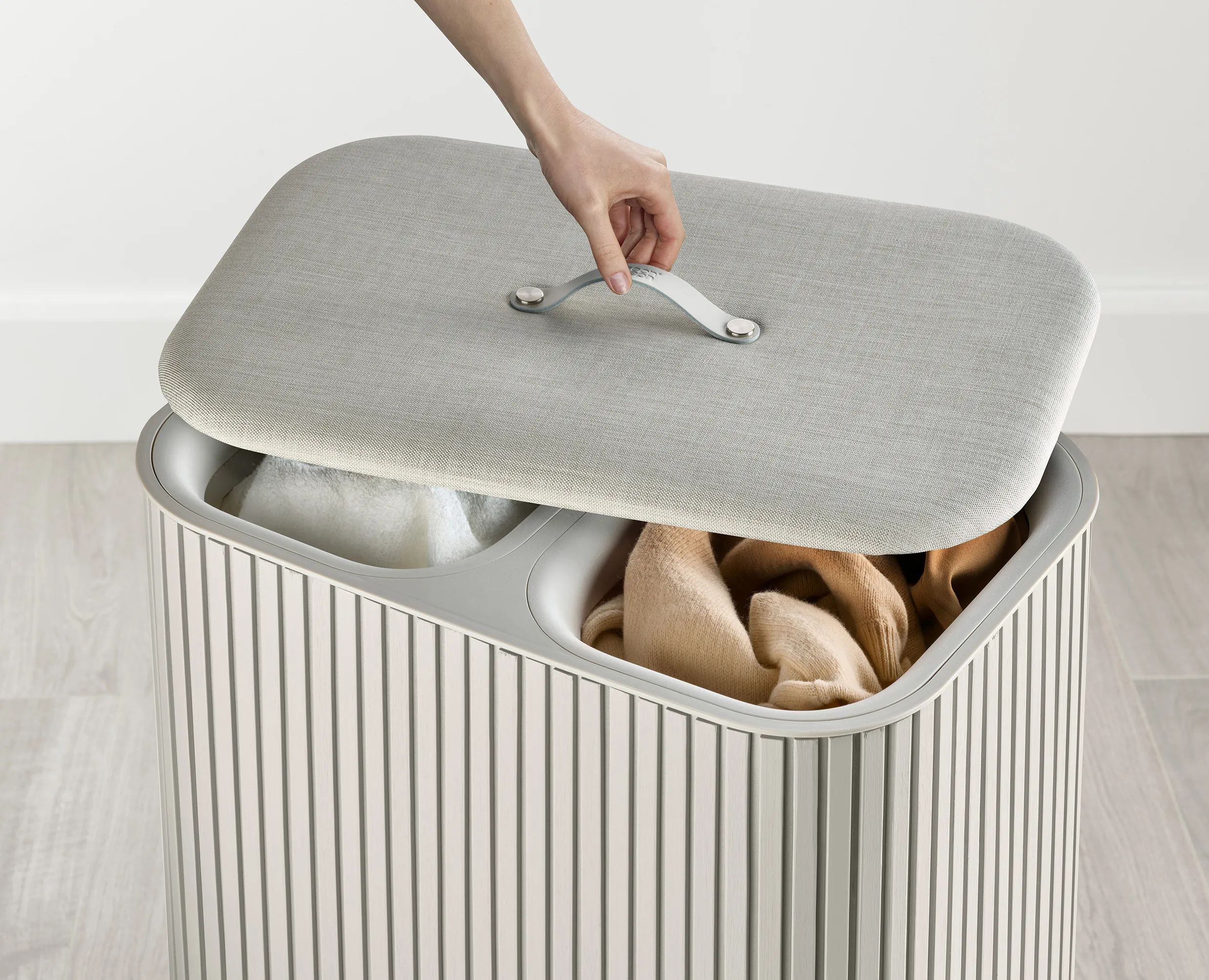 Joseph Joseph Vasketøjskurve Tota Luxe Vasketøjskurv i Beige, 2 rum, 6