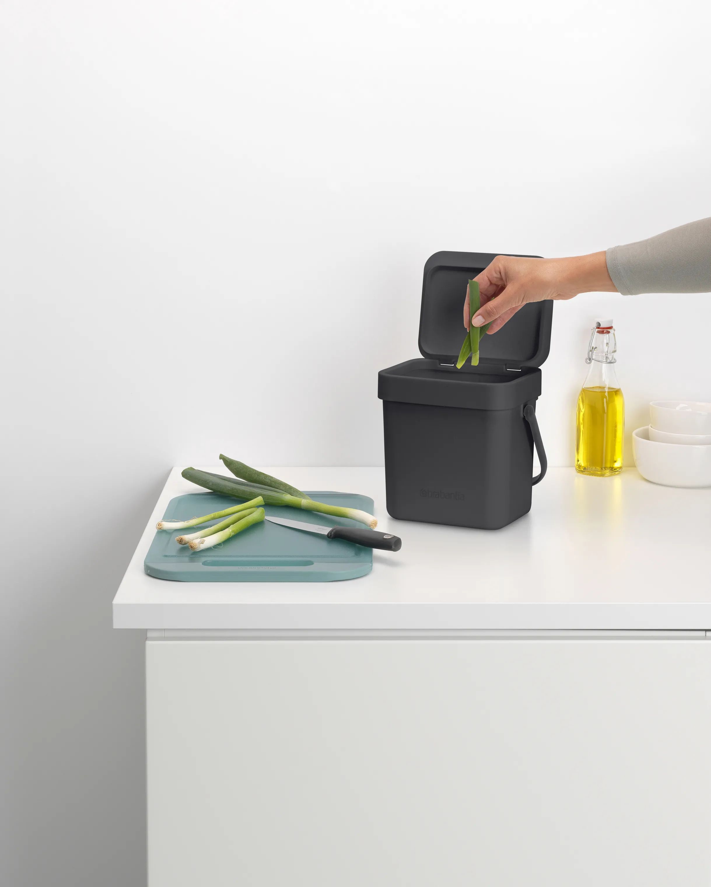 Brabantia Spande uden pedal Sort & Go Affaldsspand i Grå, 3 L, 3
