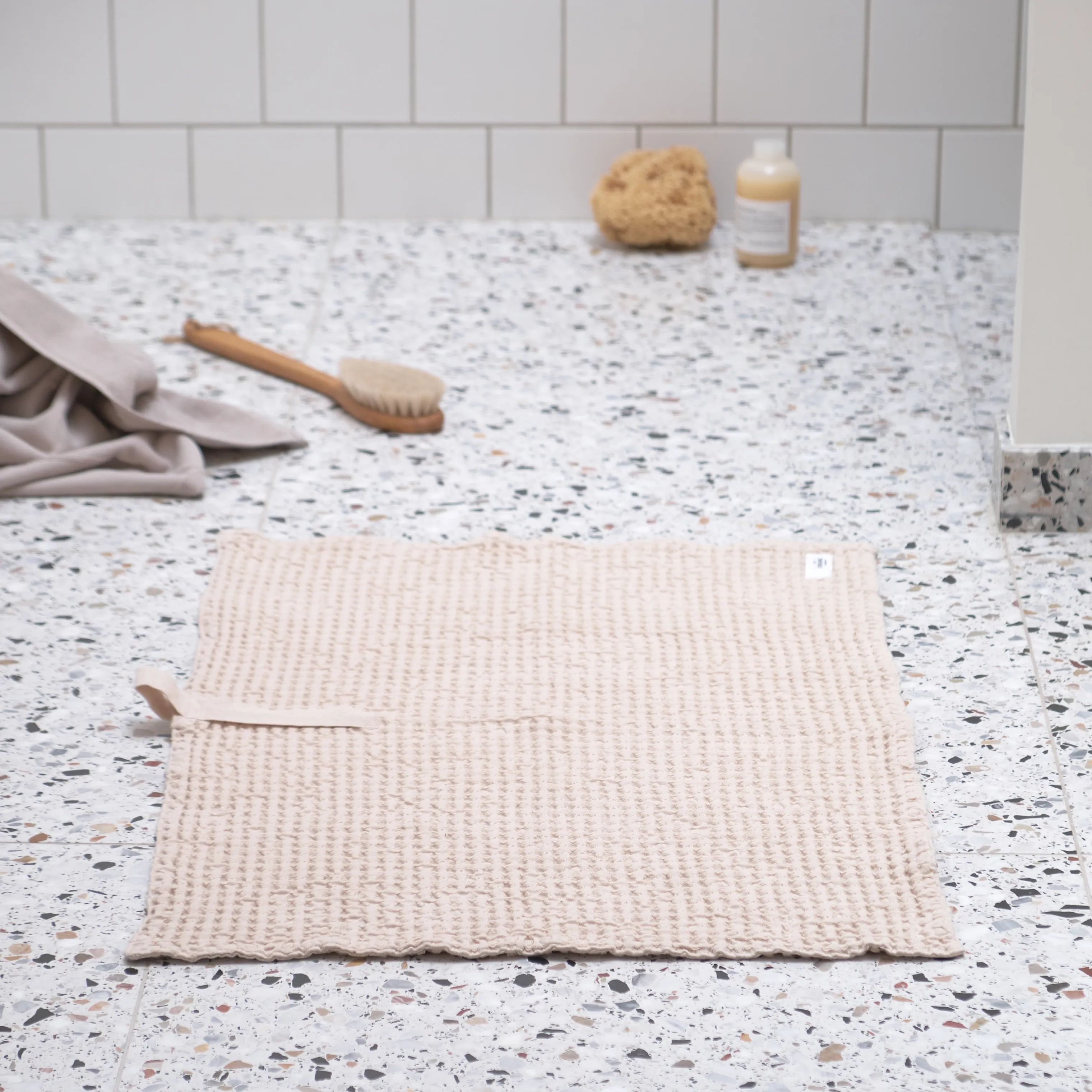 The Organic Company Bademåtter Big Waffle Bademåtte i Beige, 3