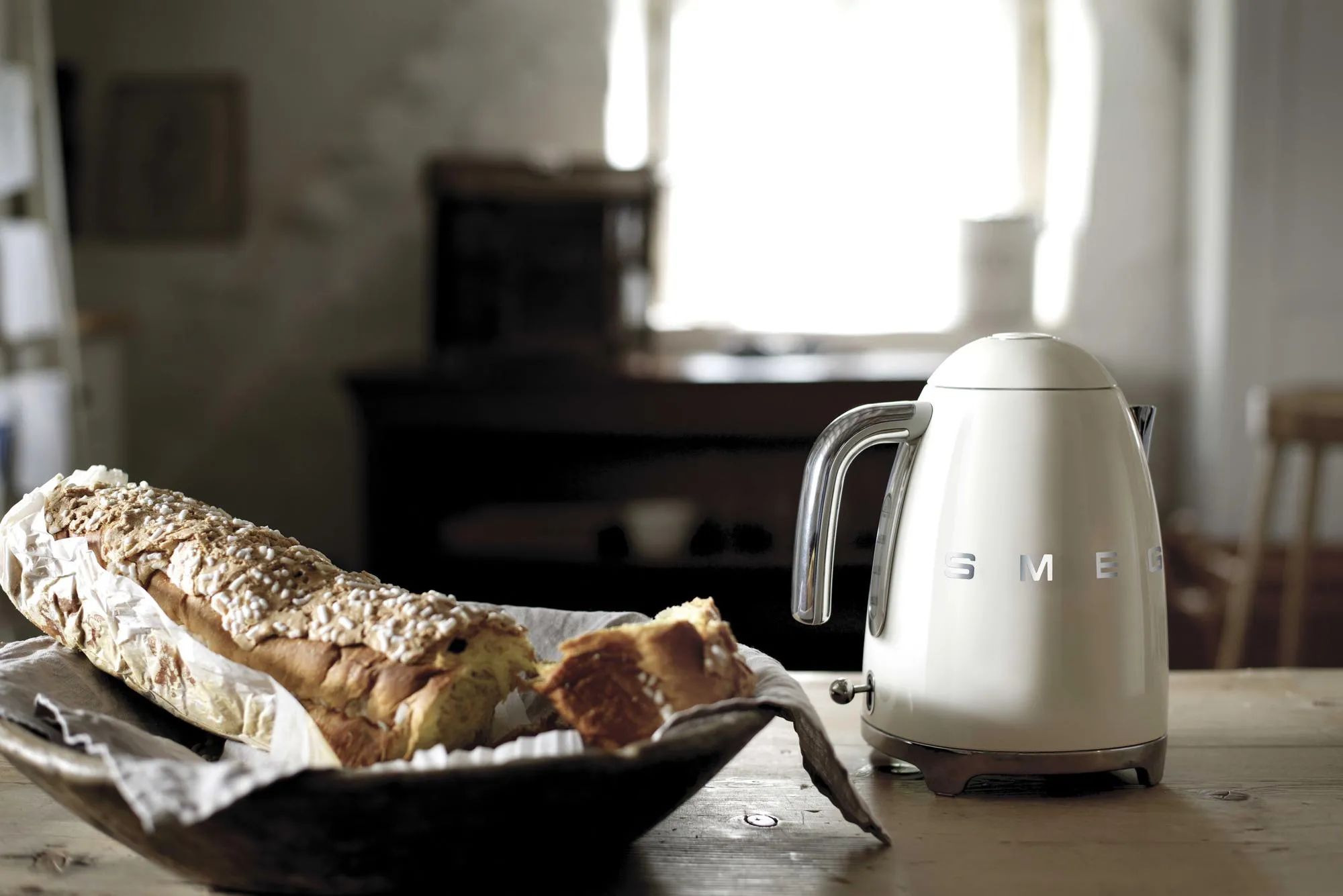 Smeg Elkedler 50's Style Elkedel i Creme, 1.7 L, 2