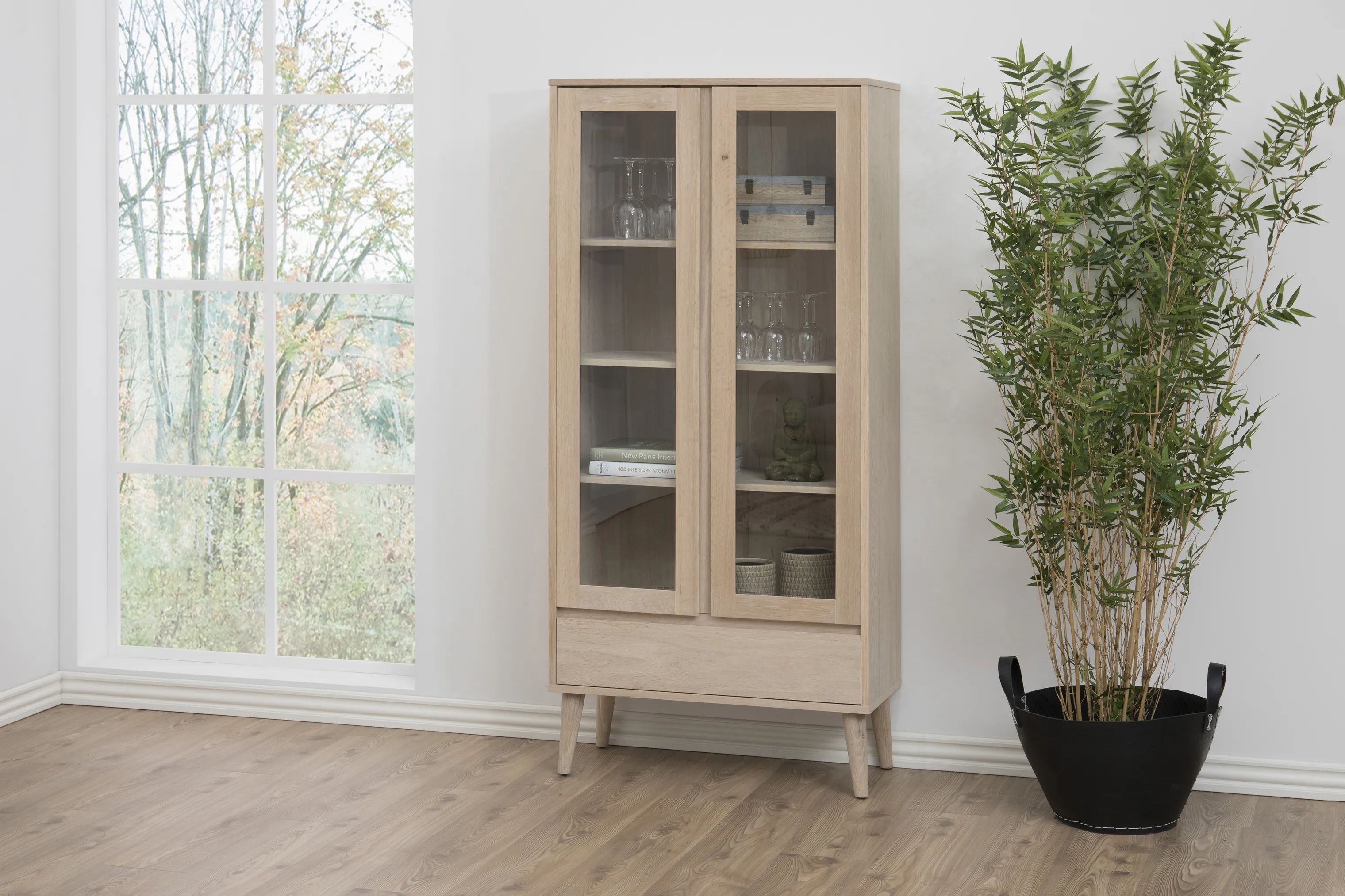 CASA Living Reoler og tilbehør Nagano Vitrine i Lys eg, 2
