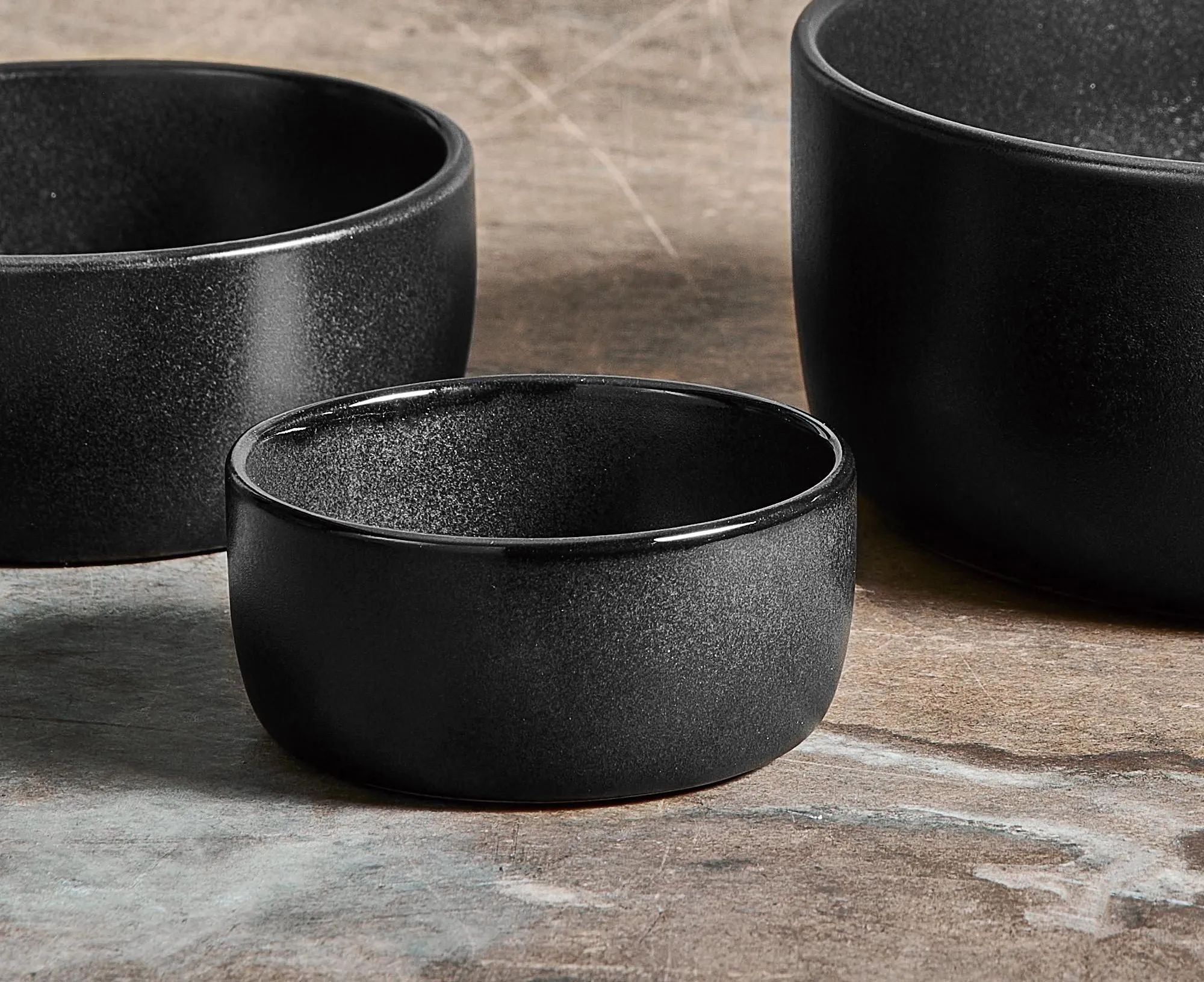 RAW by Aida Skåle Raw Skål i Titanium Black, 2