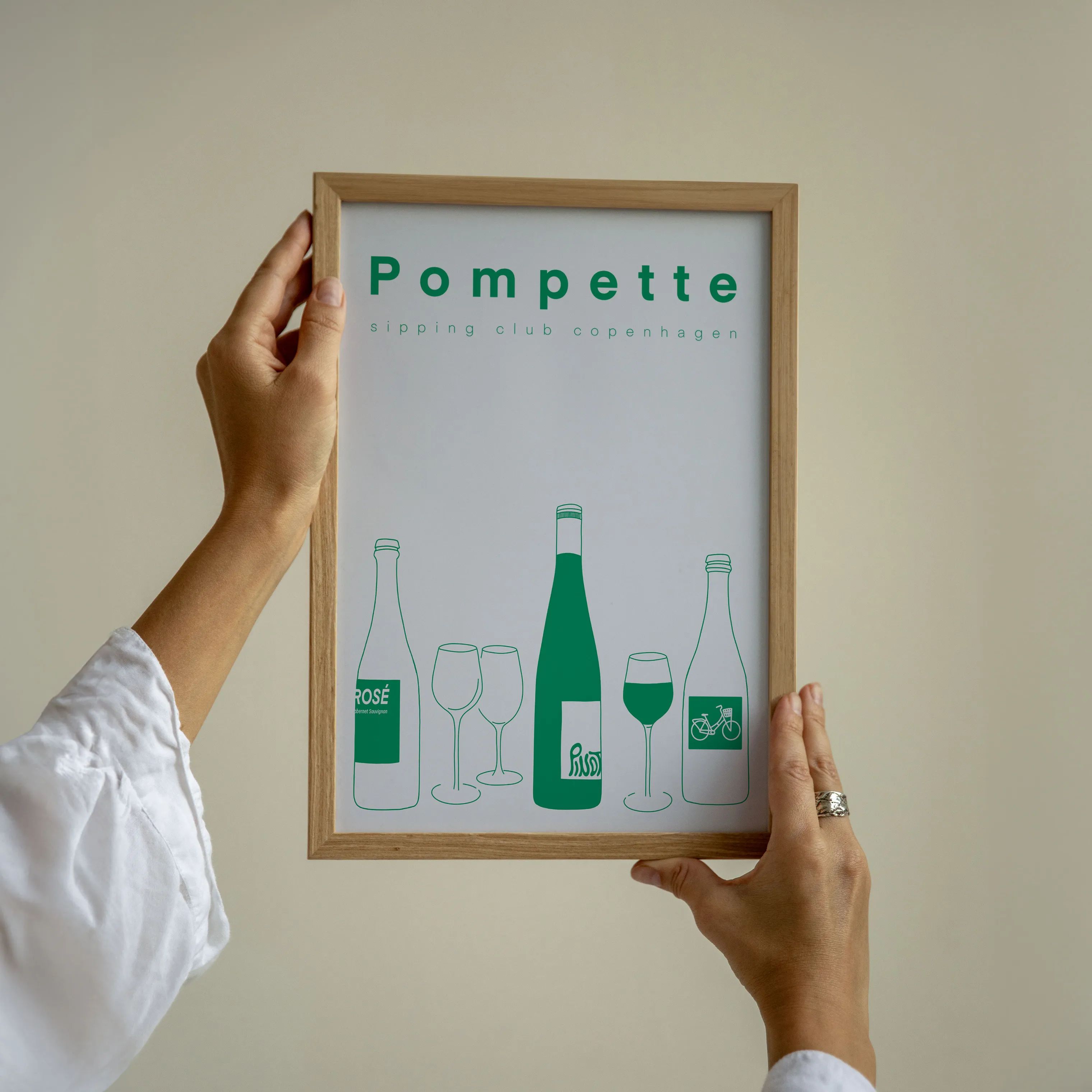 Poster&Frame Plakater Plakat - Tipsy #3 i B50 x L70 cm, 2