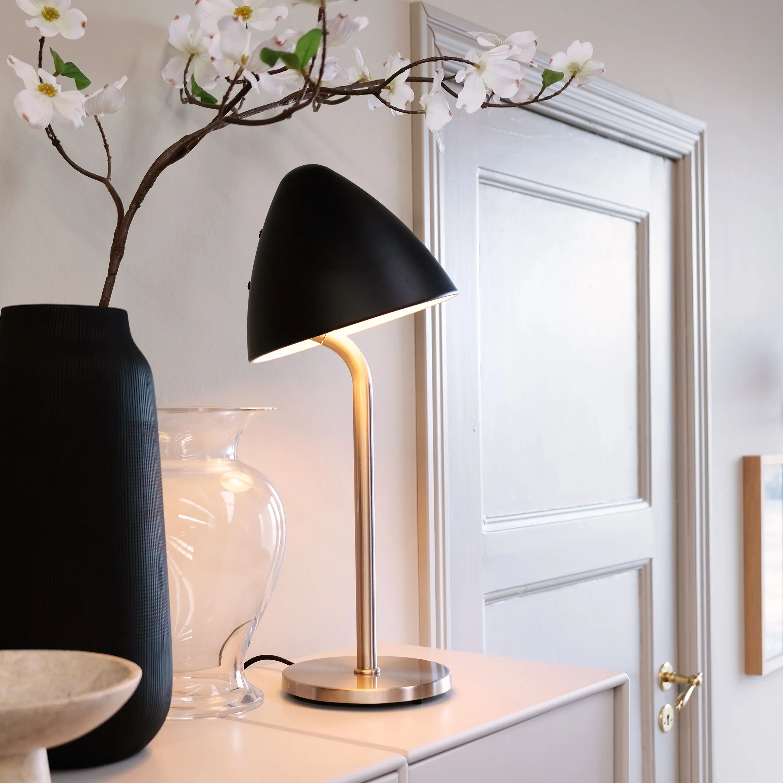 Dyberg Larsen Bordlamper Oulu Bordlampe i Sort/ Stål, 2