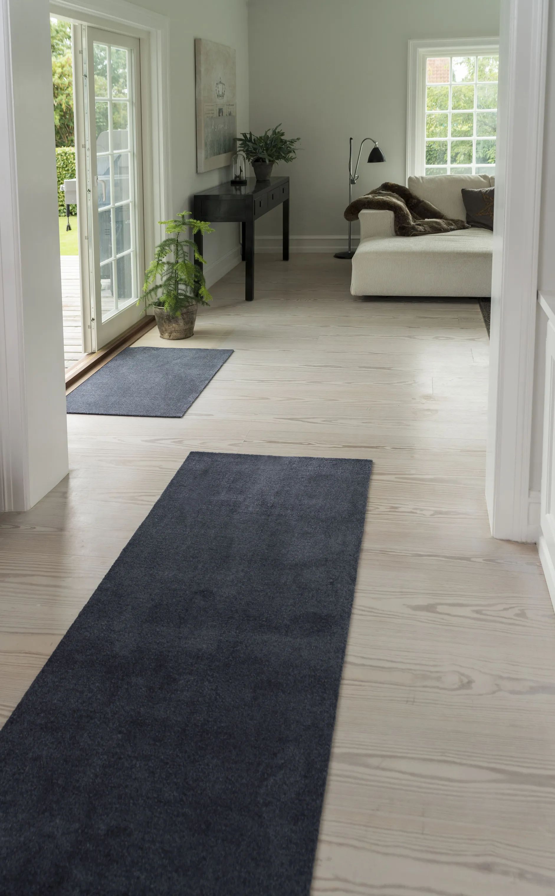 Tica Copenhagen Dørmåtter Uni Color Gulvmåtte i Grå, B67 x L200 cm, 4