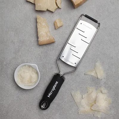 Microplane Rivejern Gourmet Rivejern Stor i Sort, 3