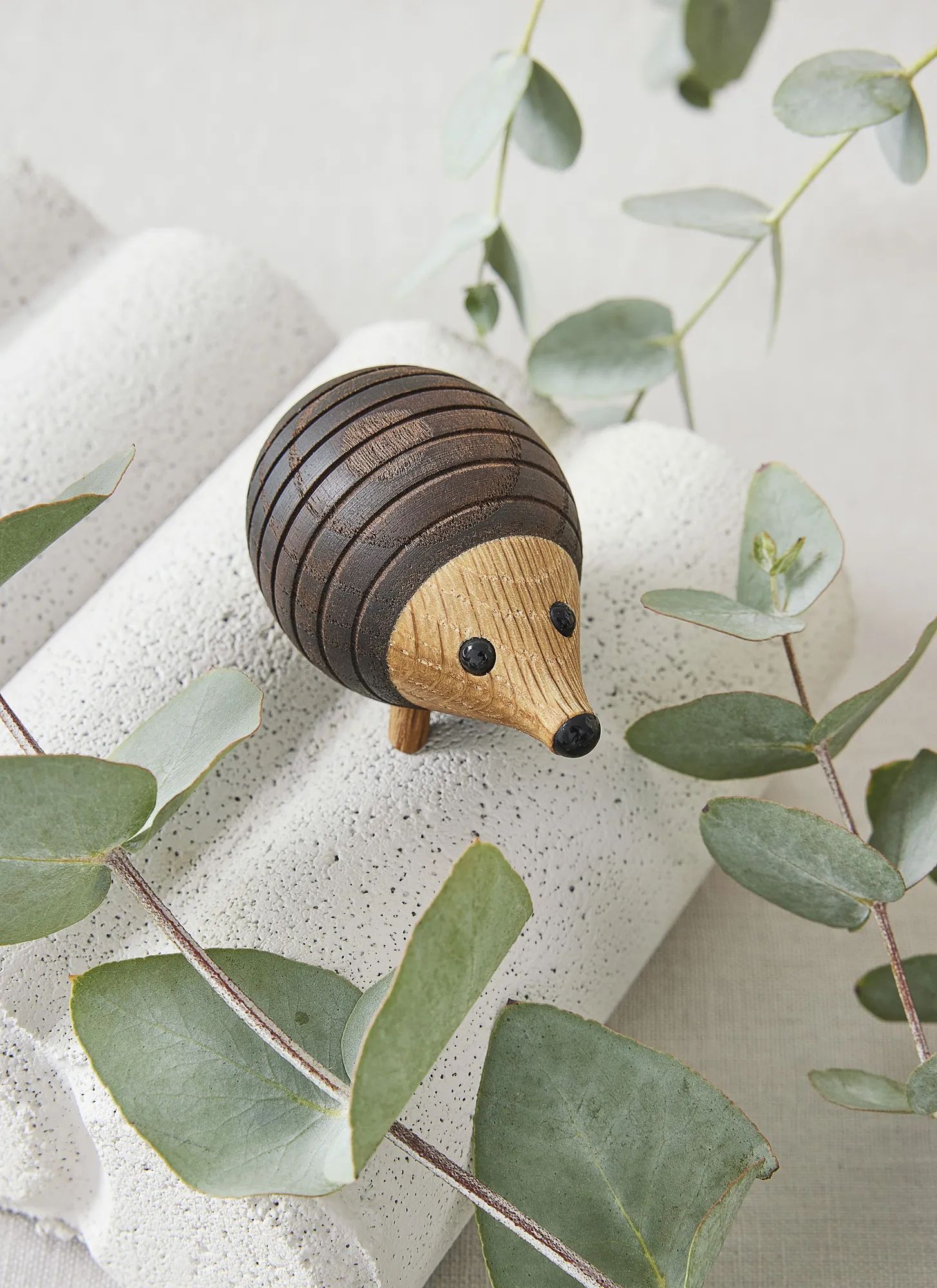Spring Copenhagen Dyrefigurer Pindsvin Stick i Natural, 2