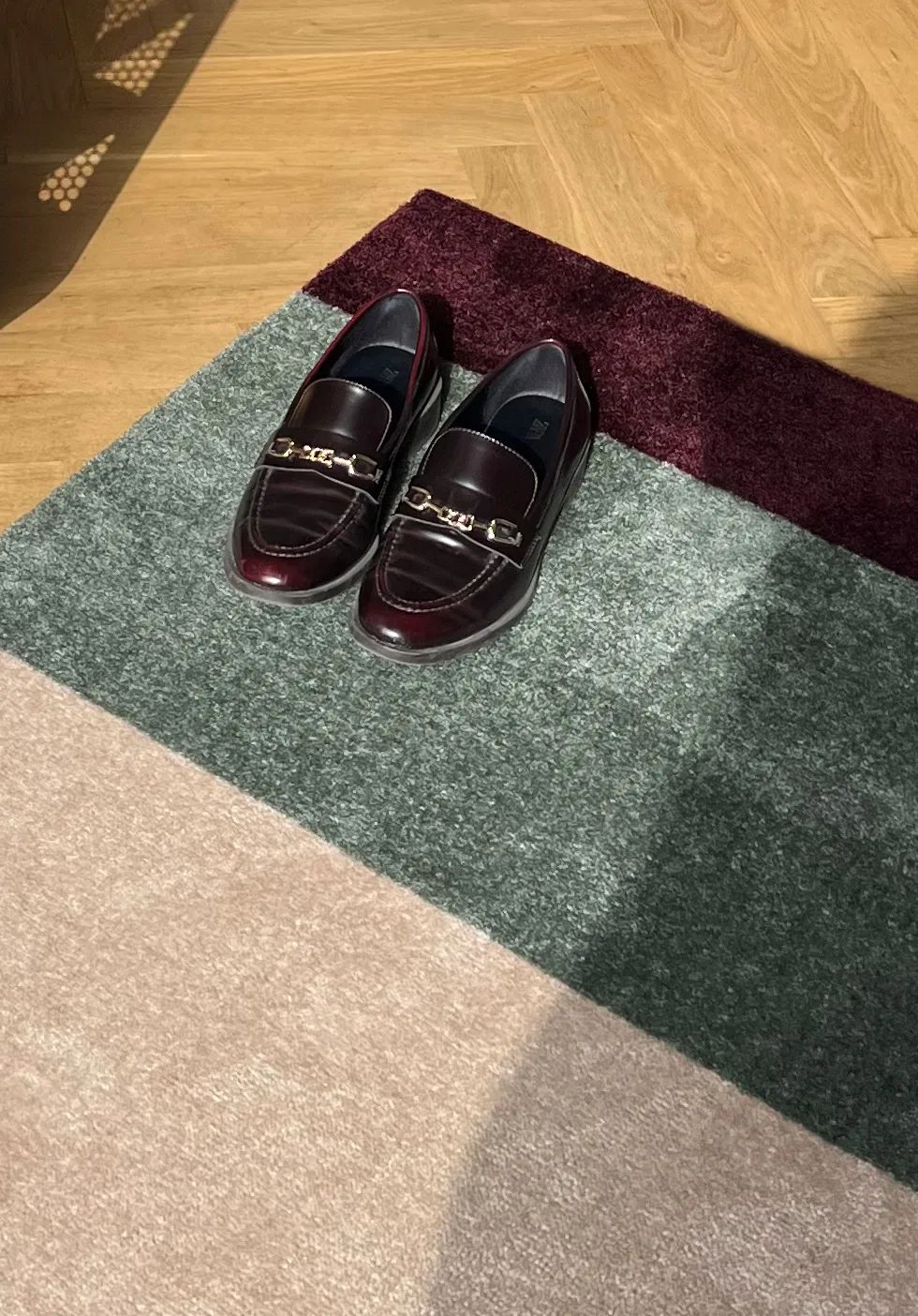 Tica Copenhagen Gulvtæpper Stripes Horisontal Gulvtæppe i Grøn/Ivory/Bordeaux, B67 x L120 cm, 5