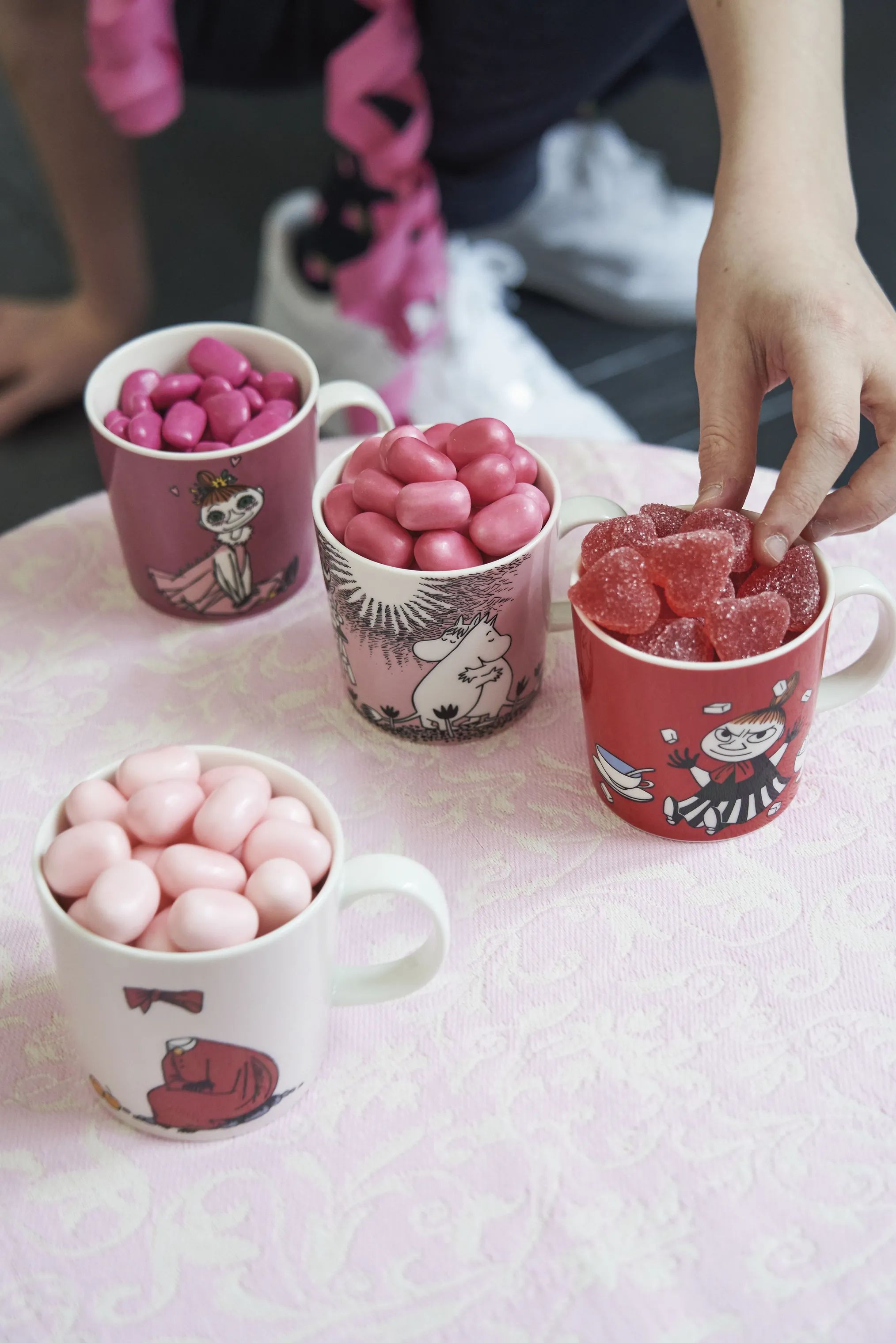 Moomin Arabia Krus og kopper med hank Love Kærlighed Krus i 30 cl, 3