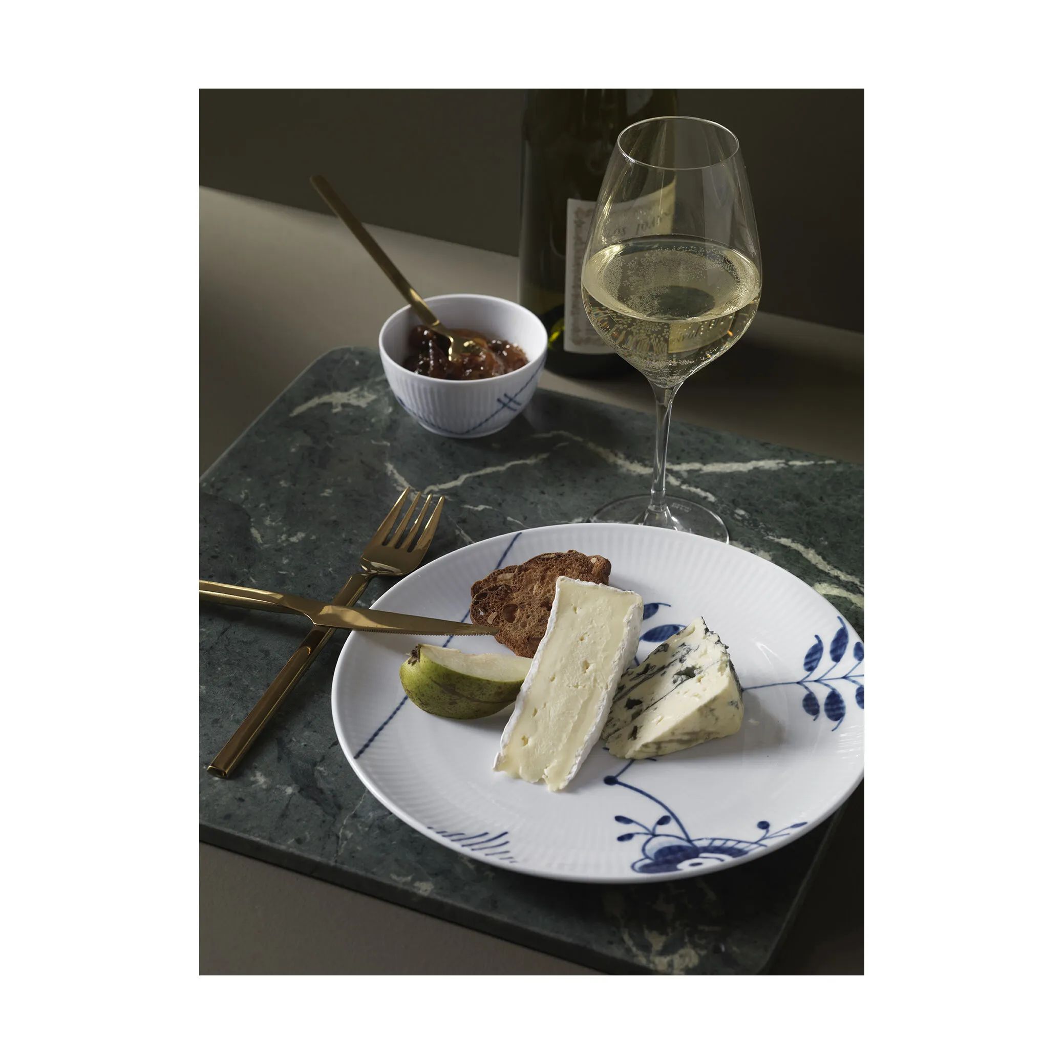 Royal Copenhagen Frokosttallerkener Blå Mega Riflet Coupe Tallerken i Koboltblå/hvid, 4