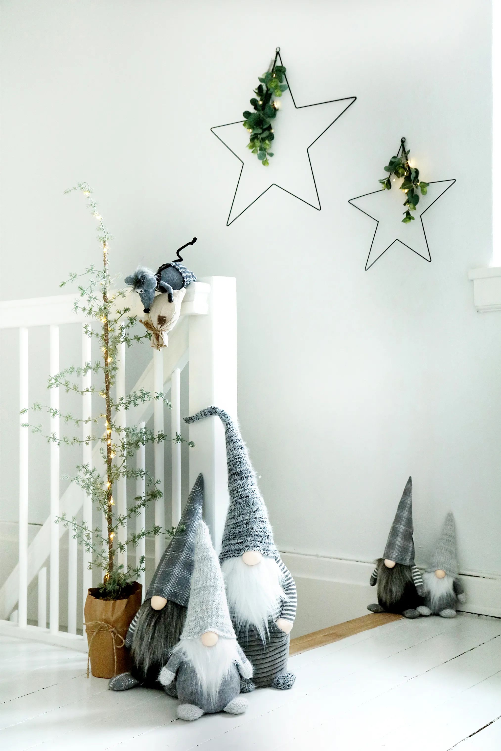 Casa Christmas Lysdekoration LED Stjerne i Sort/grøn, 60 cm, 2