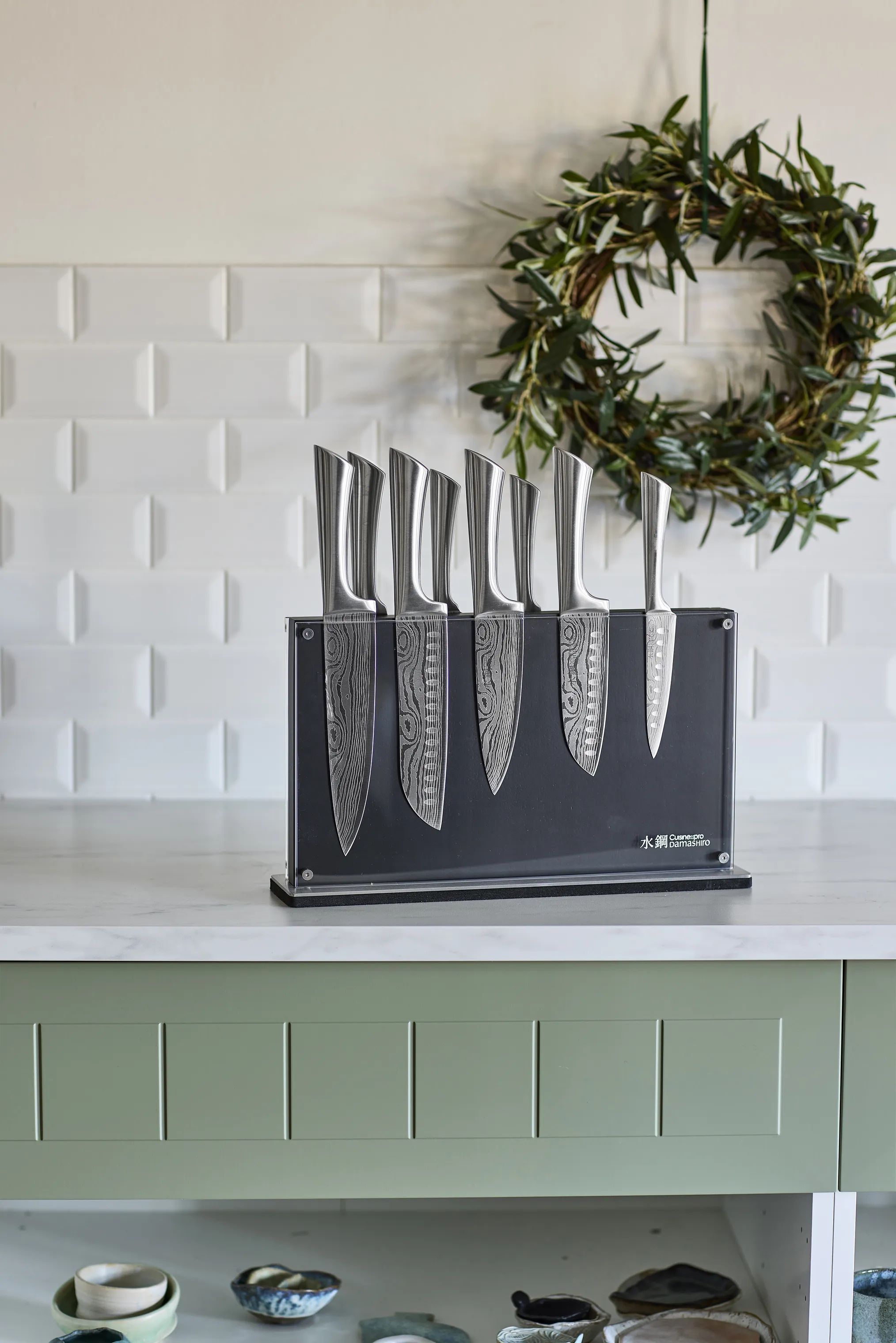 THE CUSTOM CHEF™ Knivblokke med knive Cuisine::pro®
Damashiro® Damashiro® Nami Knivblok - 9 dele i Sort/klar, 5