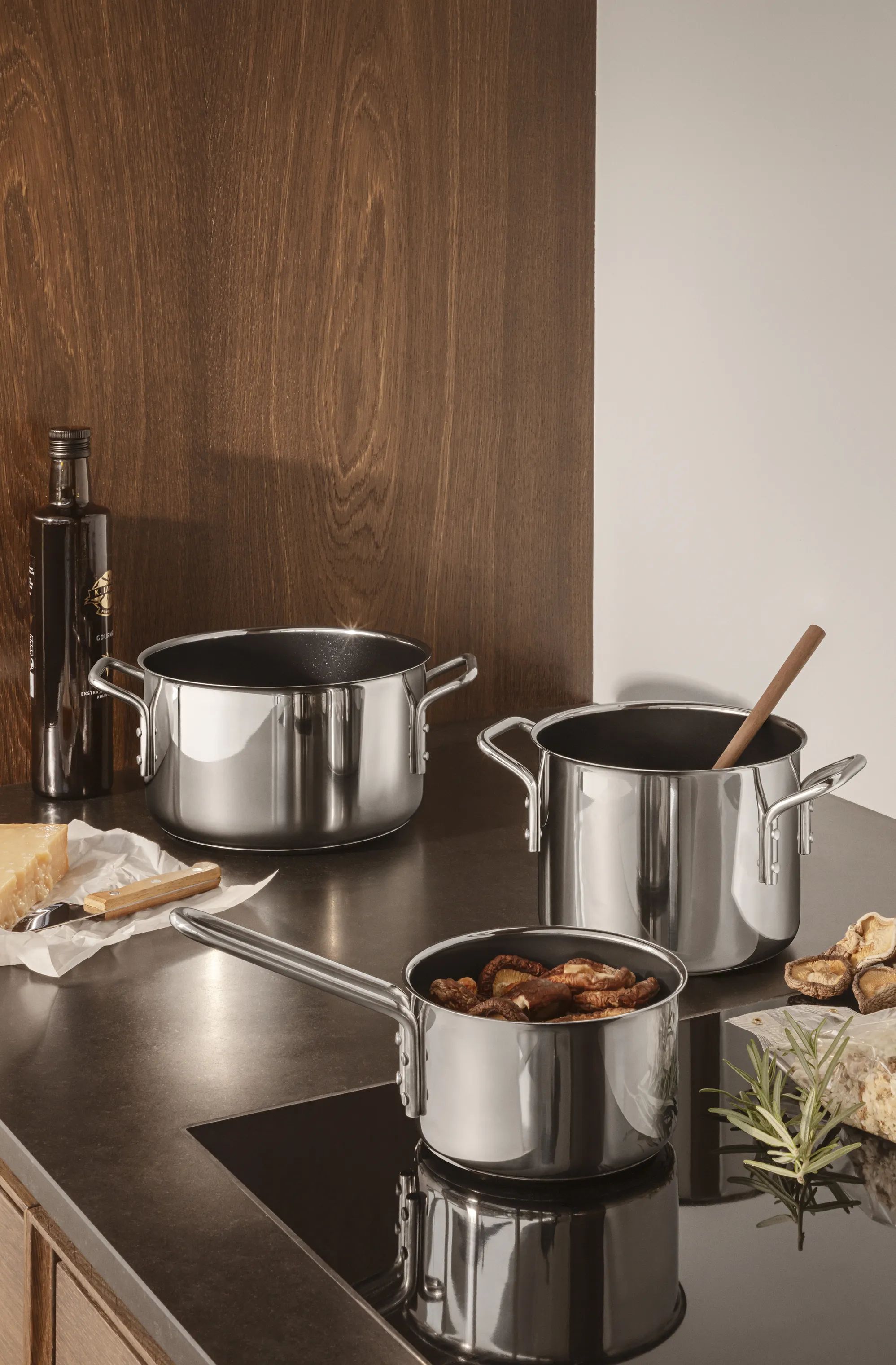 Eva Trio Gryder Stainless Steel Keramisk Rec. Stainless Steel Gryde i 3.6 L, 3