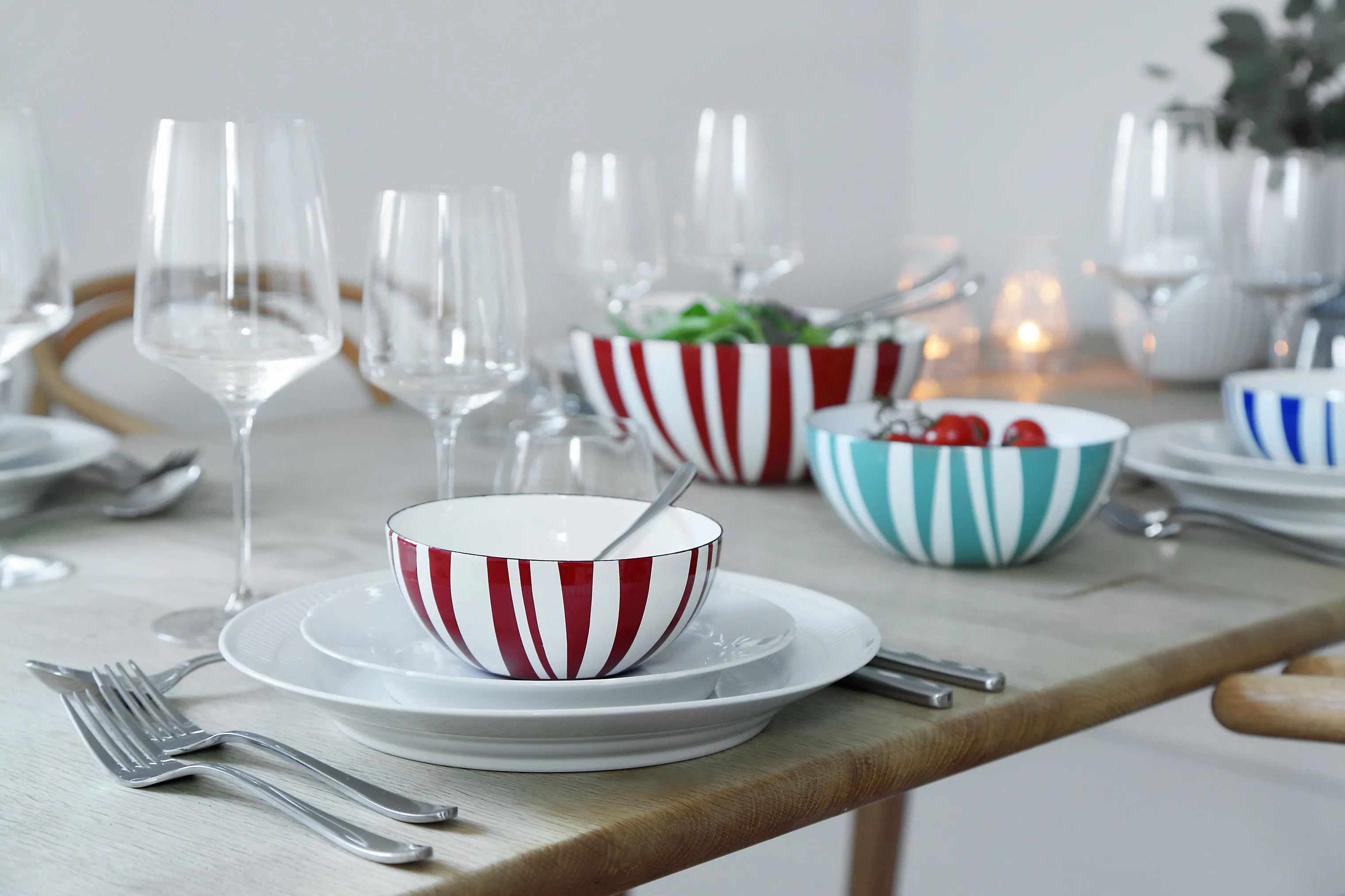 Cathrineholm Serveringsskåle Stripes Skål i Rød, 18 cm, 2