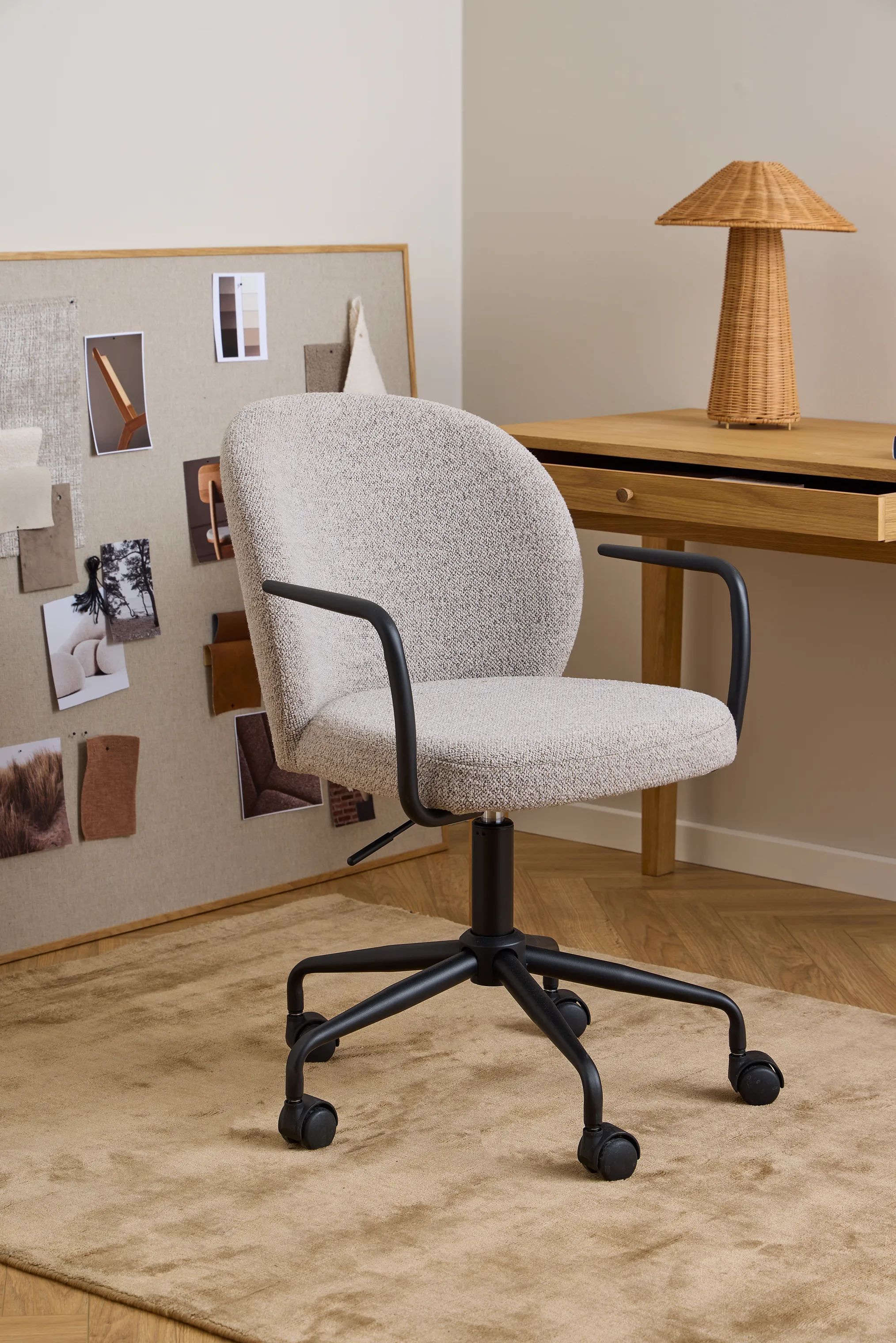 CASA Living Skrivebordsstole Patricia Skrivebordsstol i Beige, 2