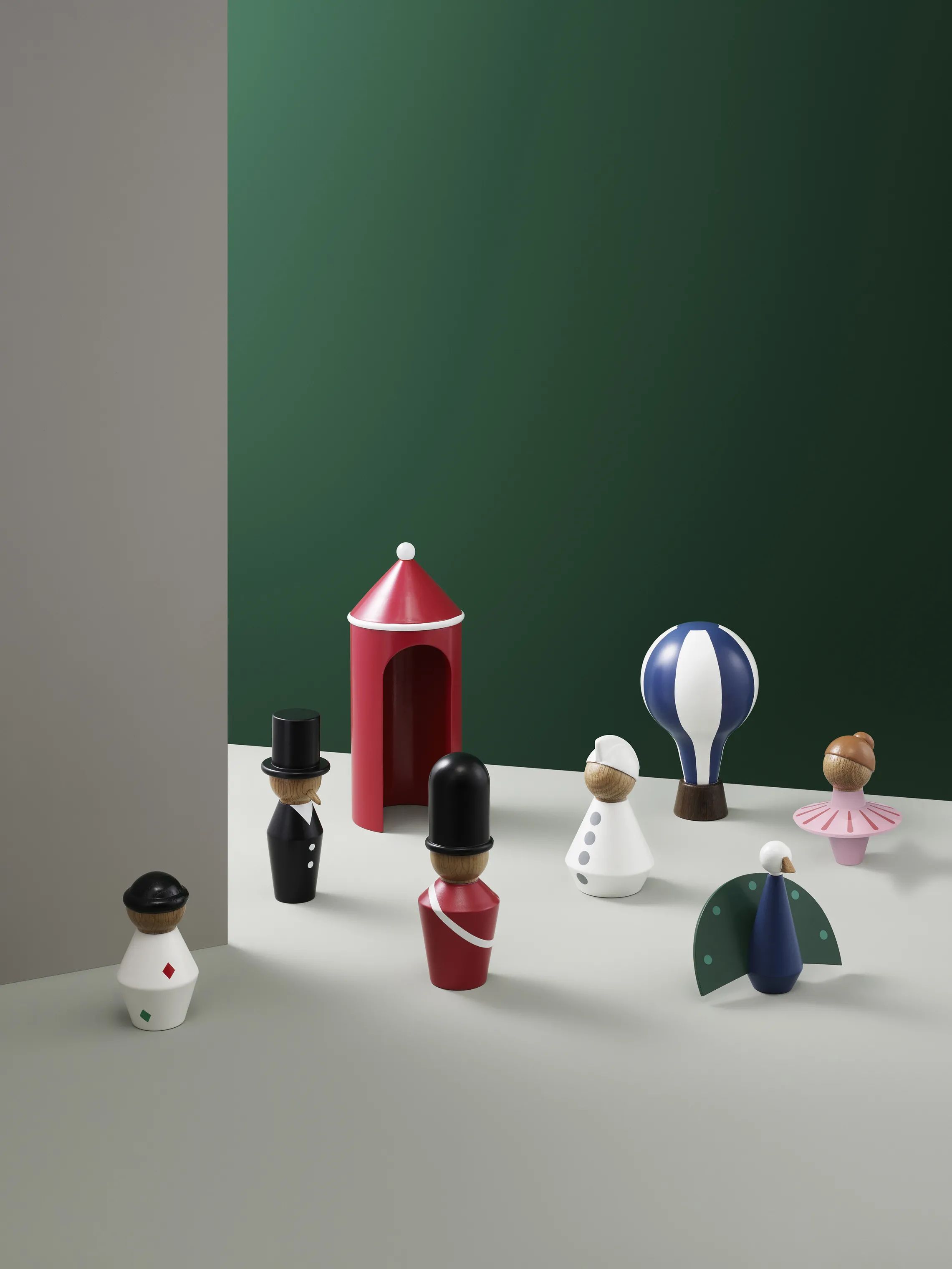 Normann Copenhagen Øvrige figurer Tivoli Tale Figurines Skilderhus i Lollipop Red, 22,5 cm, 2