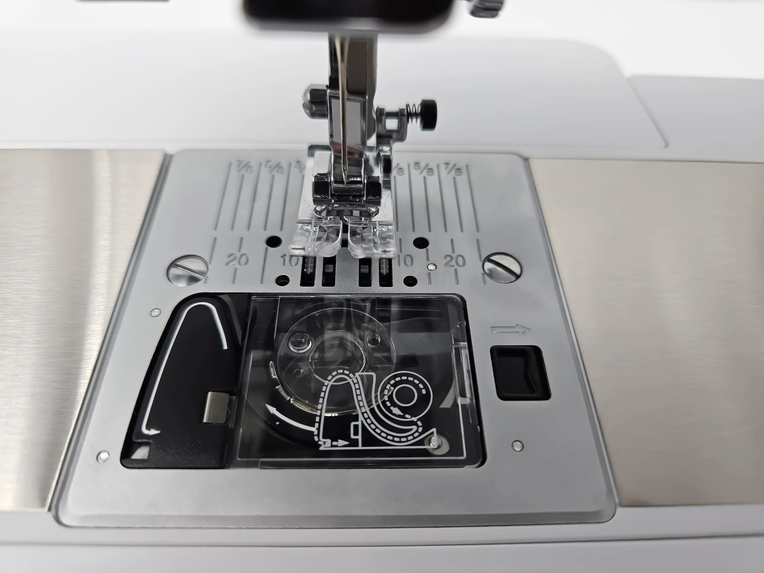 VERITAS Symaskiner Powerstitch 32 Titan Overlock i Hvid, 3