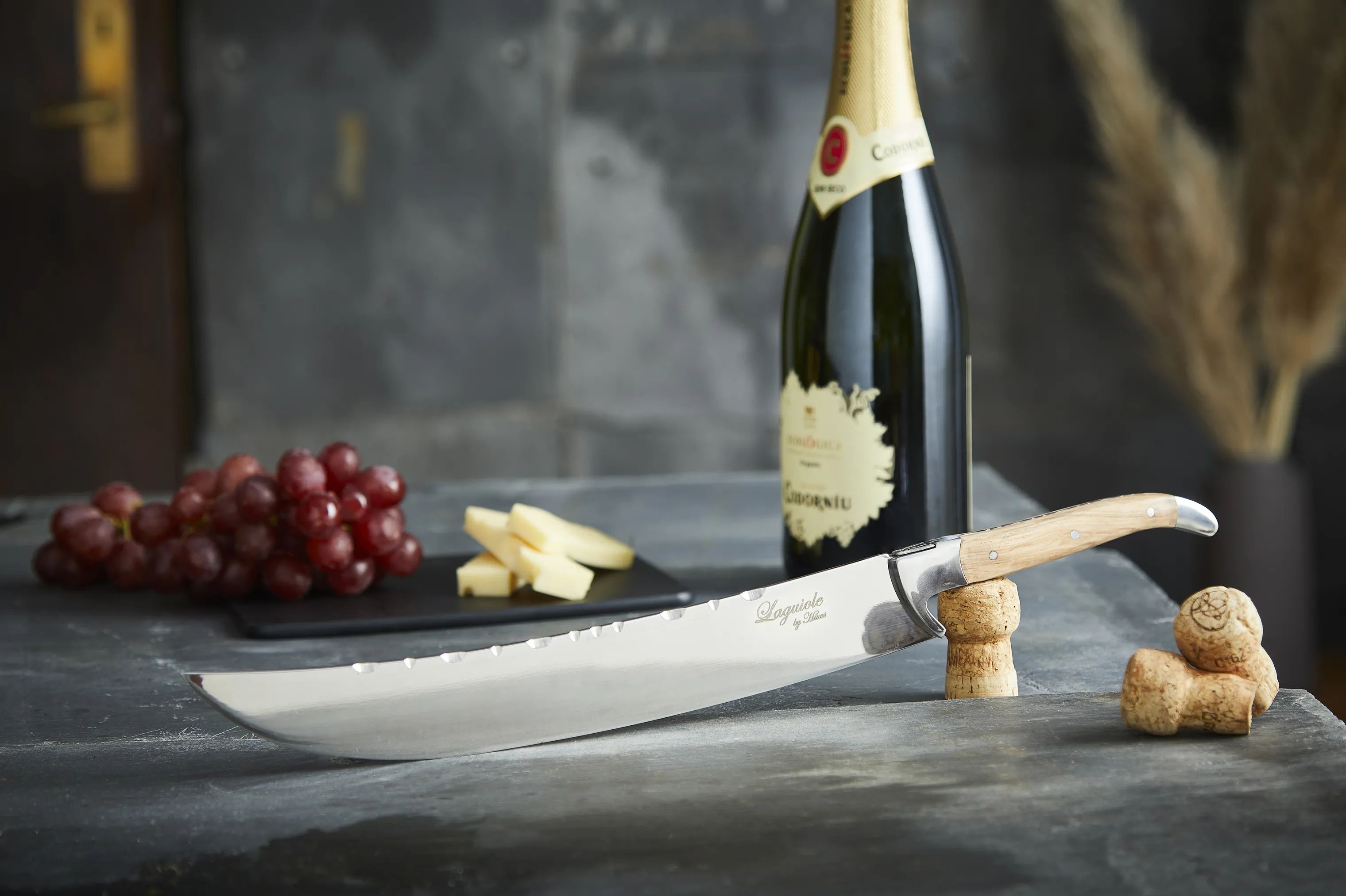 Laguiole By Hâws
 Champagnesabler Laguiole by Hâws Champagnesabel i Træ/stål, 4