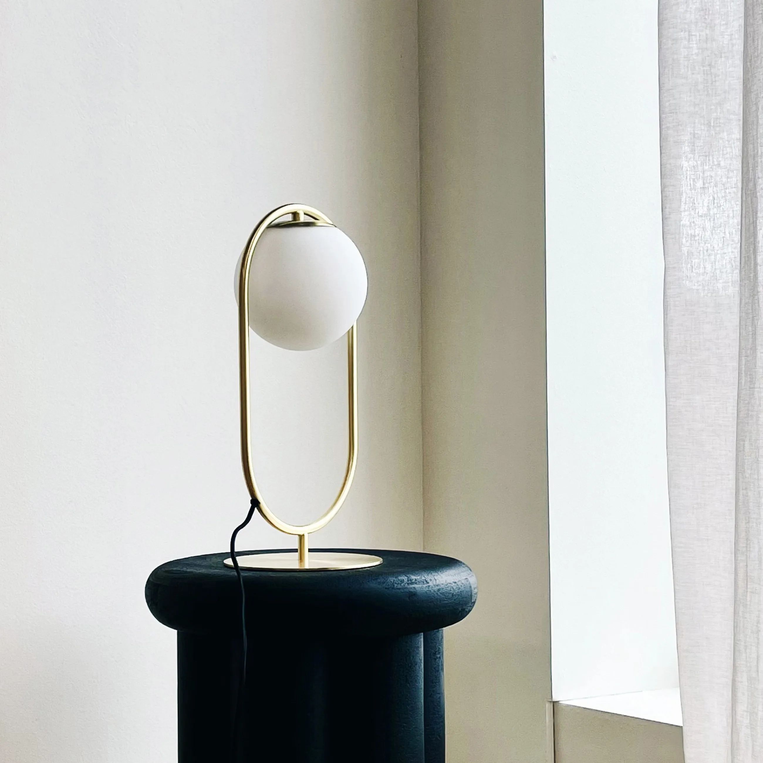 Dyberg Larsen Bordlamper French collection Reims Bordlampe i Opal/messing, 3