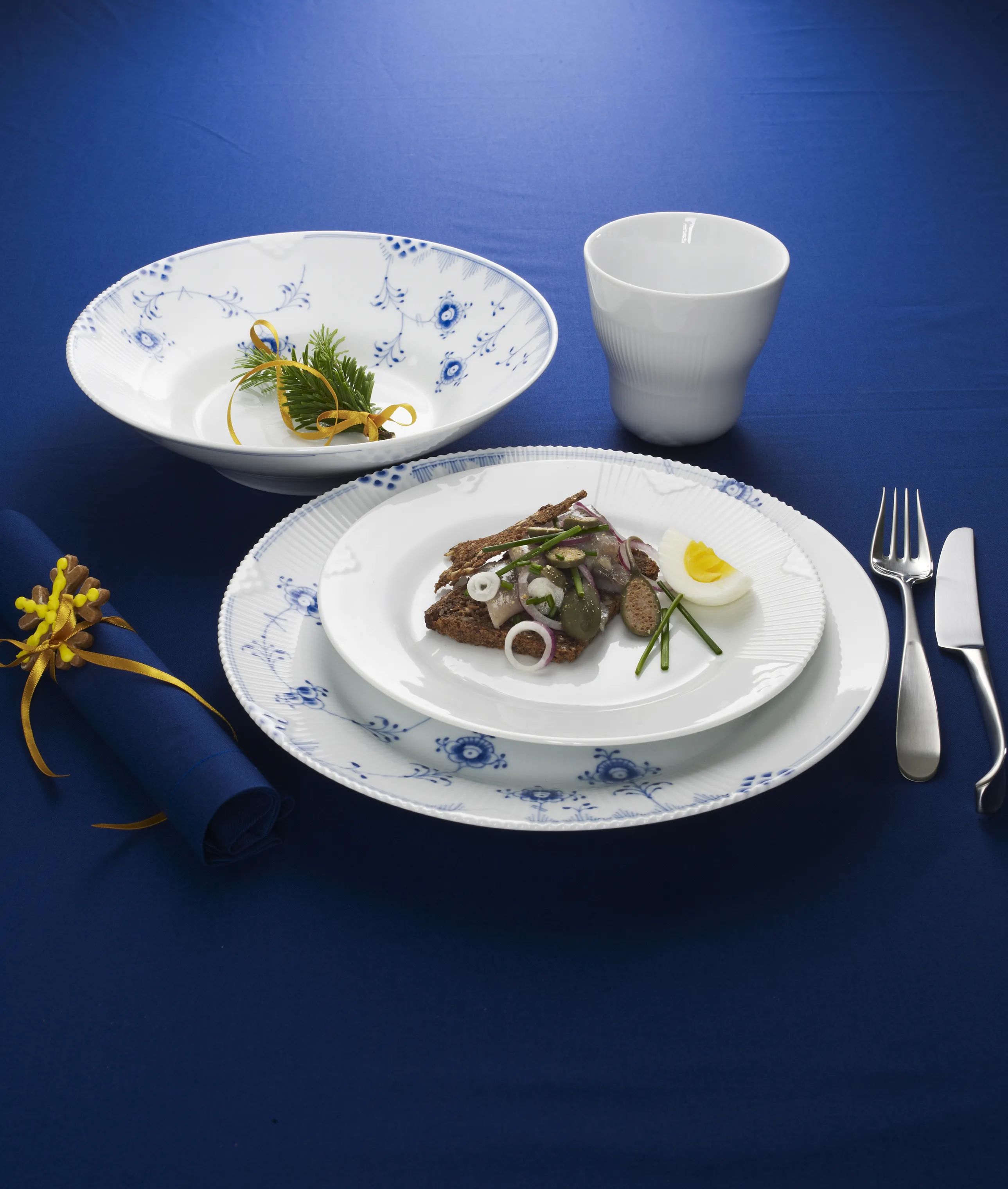Royal Copenhagen Dybe tallerkener Blå Elements Dyb Tallerken i Koboltblå/hvid, 25 cm, 5