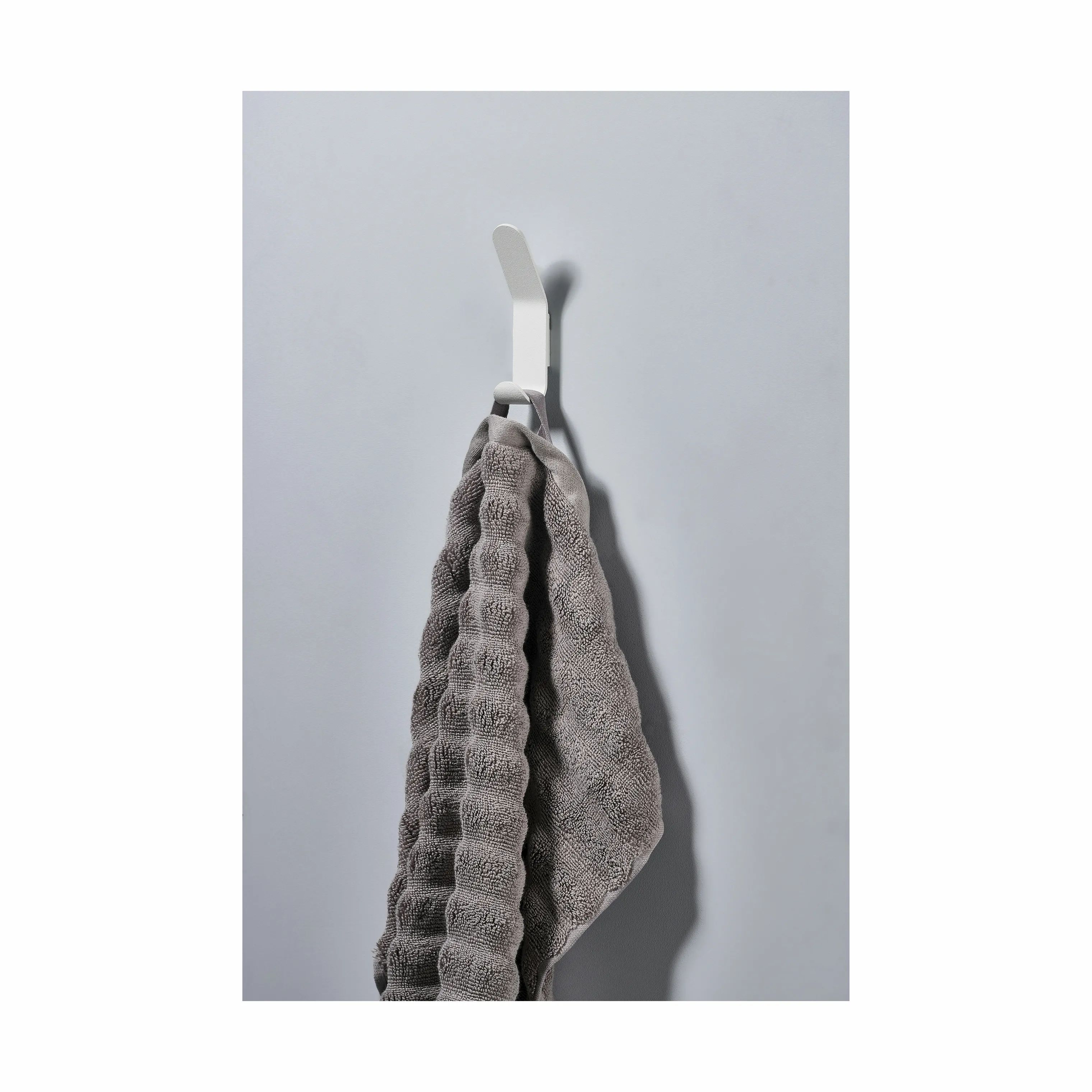 Zone Knager A-collection A-Double Hook Dobbeltknage i White, 11 cm, 2
