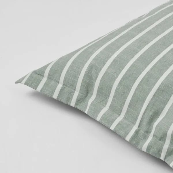 Broste Copenhagen Pyntepudebetræk Marta Pudebetræk i Agave Green/Light Beige, 2