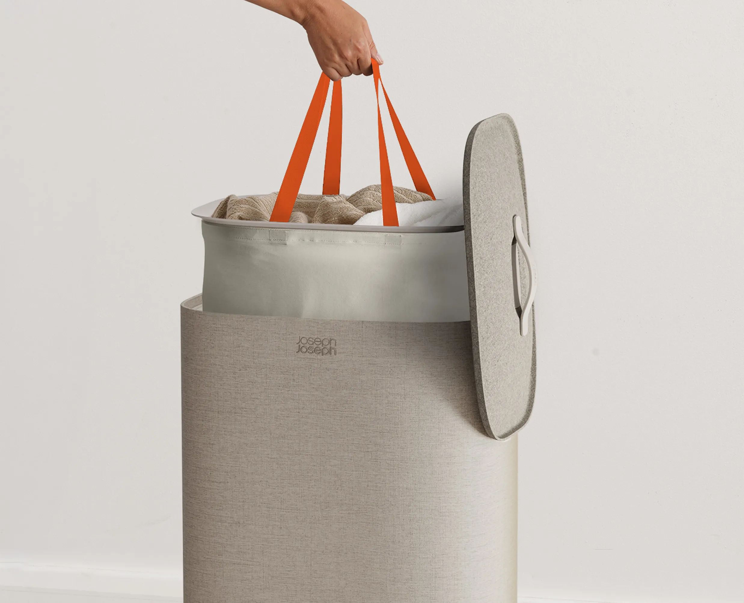 Joseph Joseph Vasketøjskurve Tota Vaskekurv i Pale Mushroom, 60 L, 8