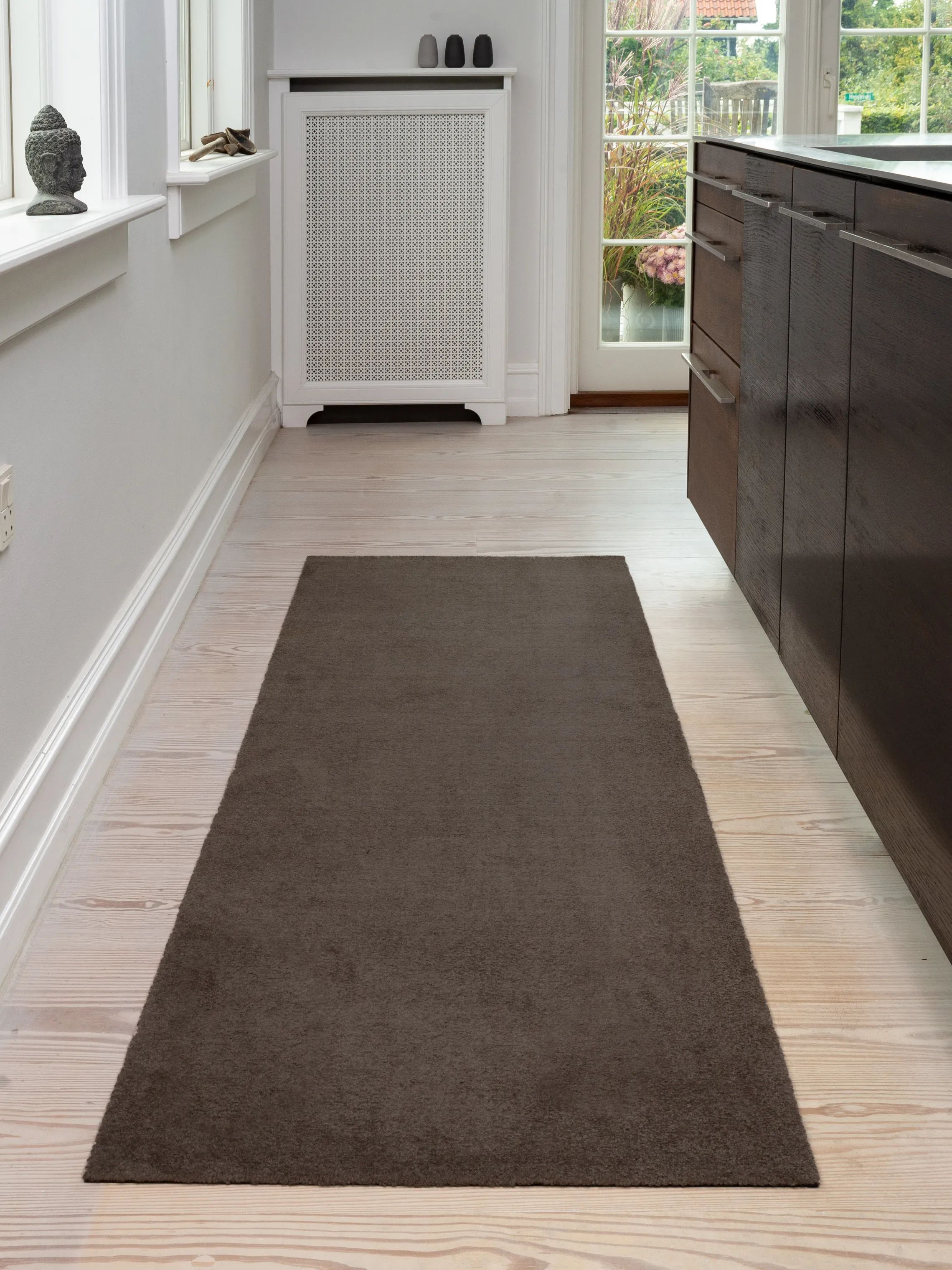 Tica Copenhagen Dørmåtter Uni Color Gulvmåtte i Mørkebrun, B67 x L200 cm, 4